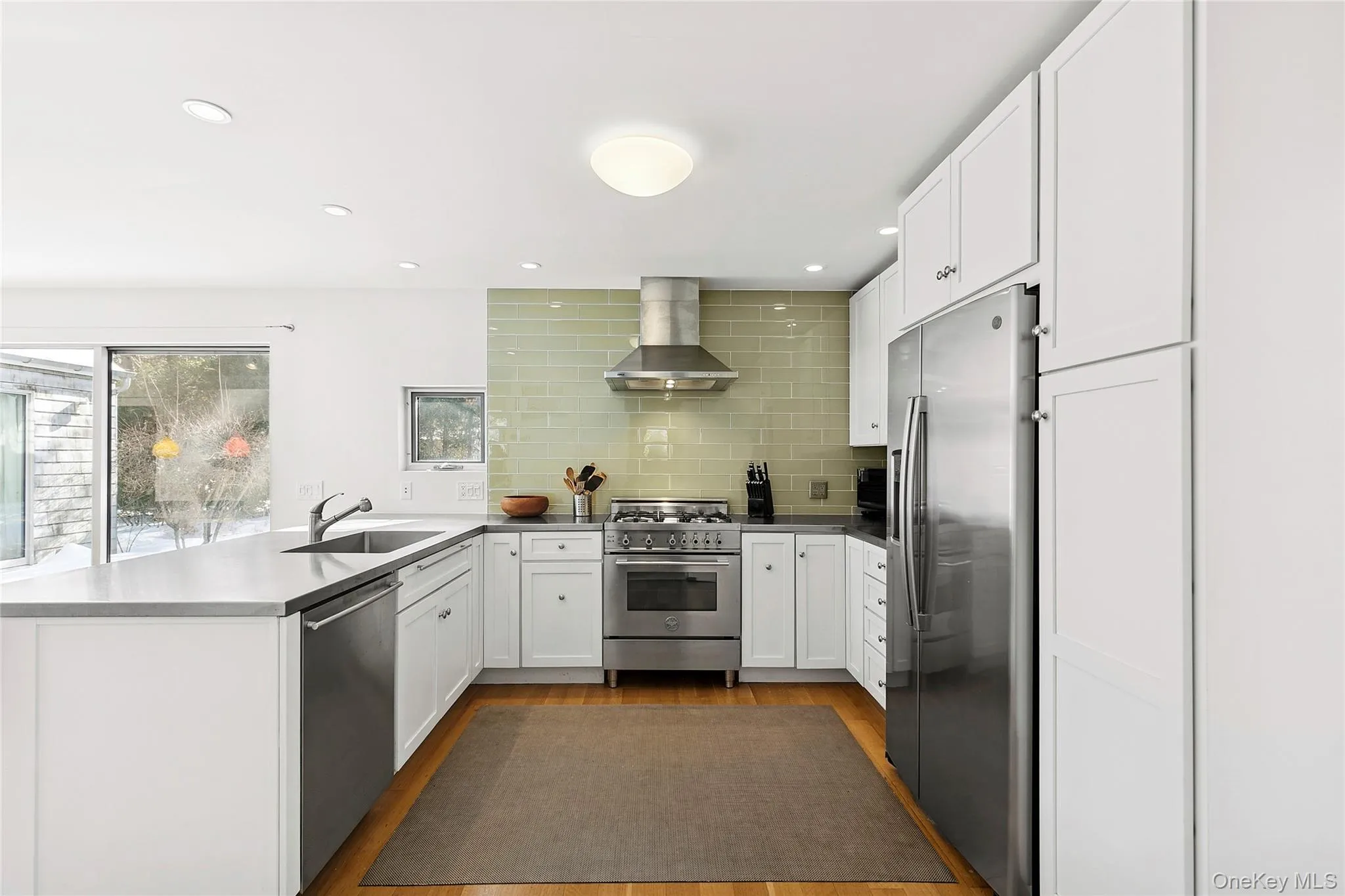 54 Gardiner Drive, East Hampton, NY, 4 Bedrooms Bedrooms, 9 Rooms Rooms,3 BathroomsBathrooms,Residential,For Rent,Gardiner,0,957100 54 Gardiner Drive, East Hampton, NY, 4 Bedrooms Bedrooms, 9 Rooms Rooms,3 BathroomsBathrooms,Residential,For Rent,Gardiner,0,957100
