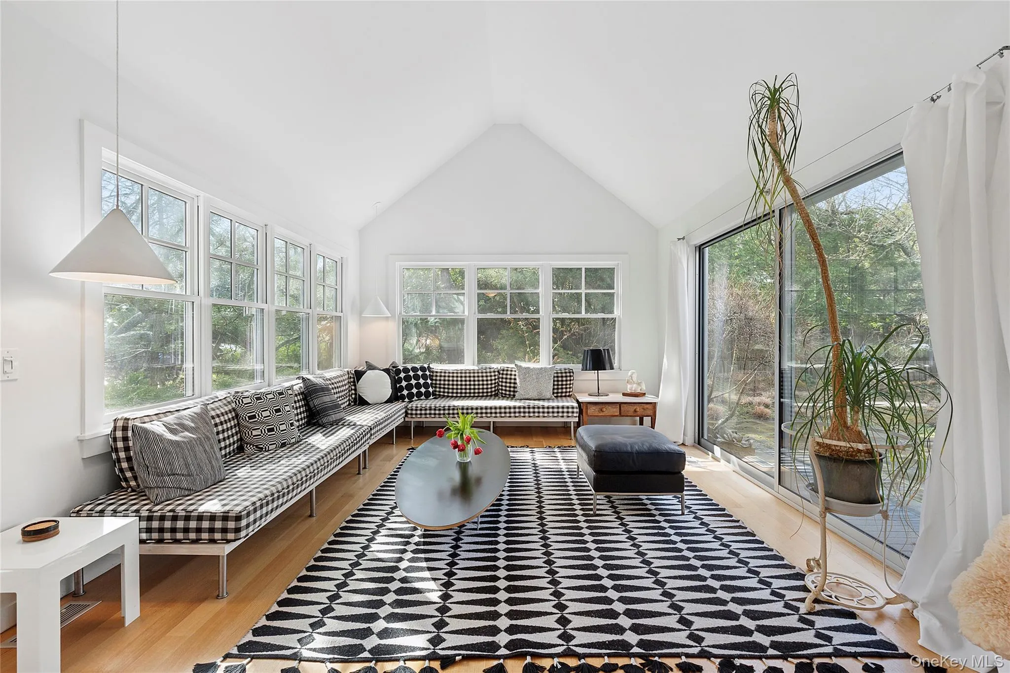 54 Gardiner Drive, East Hampton, NY, 4 Bedrooms Bedrooms, 9 Rooms Rooms,3 BathroomsBathrooms,Residential,For Rent,Gardiner,0,957100 54 Gardiner Drive, East Hampton, NY, 4 Bedrooms Bedrooms, 9 Rooms Rooms,3 BathroomsBathrooms,Residential,For Rent,Gardiner,0,957100
