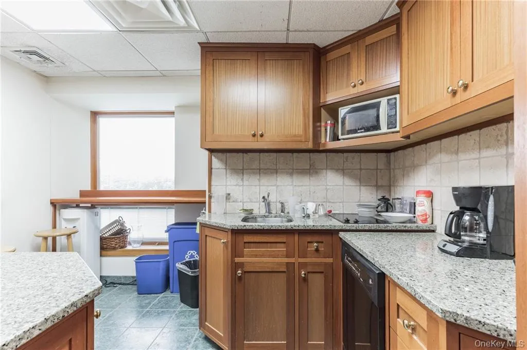301 Old Tarrytown Road, Greenburgh, NY, ,Commercial Lease,For Rent,Old Tarrytown,0,957126 301 Old Tarrytown Road, Greenburgh, NY, ,Commercial Lease,For Rent,Old Tarrytown,0,957126
