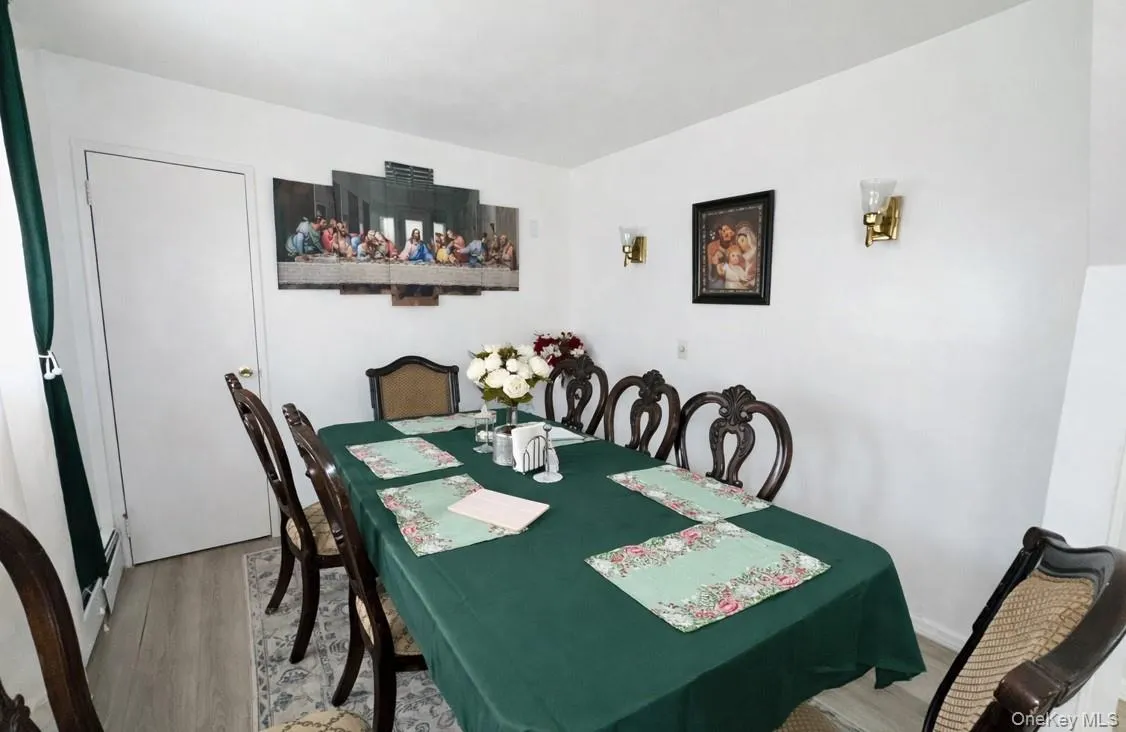 16 Oakdale Avenue, Brookhaven, NY, 3 Bedrooms Bedrooms, 8 Rooms Rooms,2 BathroomsBathrooms,Residential,For Rent,Oakdale,0,957136 16 Oakdale Avenue, Brookhaven, NY, 3 Bedrooms Bedrooms, 8 Rooms Rooms,2 BathroomsBathrooms,Residential,For Rent,Oakdale,0,957136