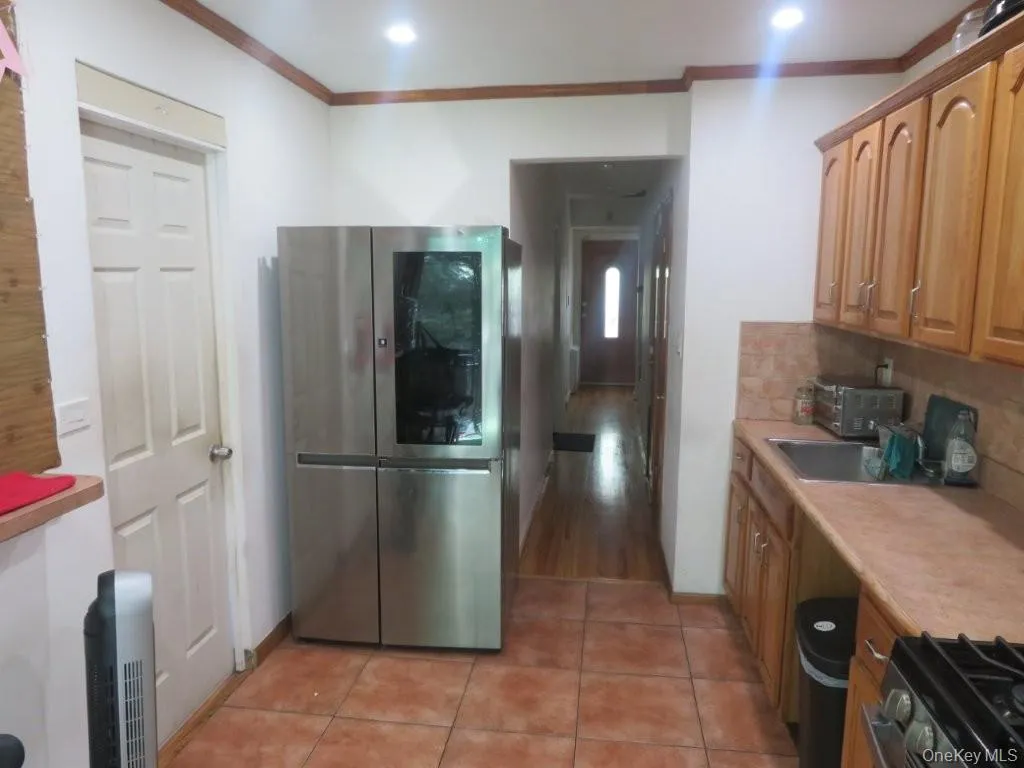 5714 Avenue L, New York, NY, 3 Bedrooms Bedrooms, 7 Rooms Rooms,1 BathroomBathrooms,Residential,For Rent,Avenue L,0,957141 5714 Avenue L, New York, NY, 3 Bedrooms Bedrooms, 7 Rooms Rooms,1 BathroomBathrooms,Residential,For Rent,Avenue L,0,957141