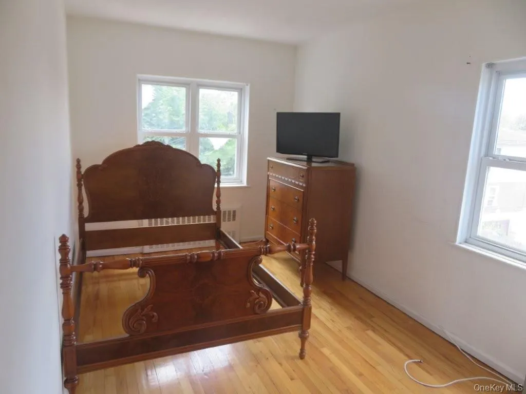 5714 Avenue L, New York, NY, 3 Bedrooms Bedrooms, 7 Rooms Rooms,1 BathroomBathrooms,Residential,For Rent,Avenue L,0,957141 5714 Avenue L, New York, NY, 3 Bedrooms Bedrooms, 7 Rooms Rooms,1 BathroomBathrooms,Residential,For Rent,Avenue L,0,957141