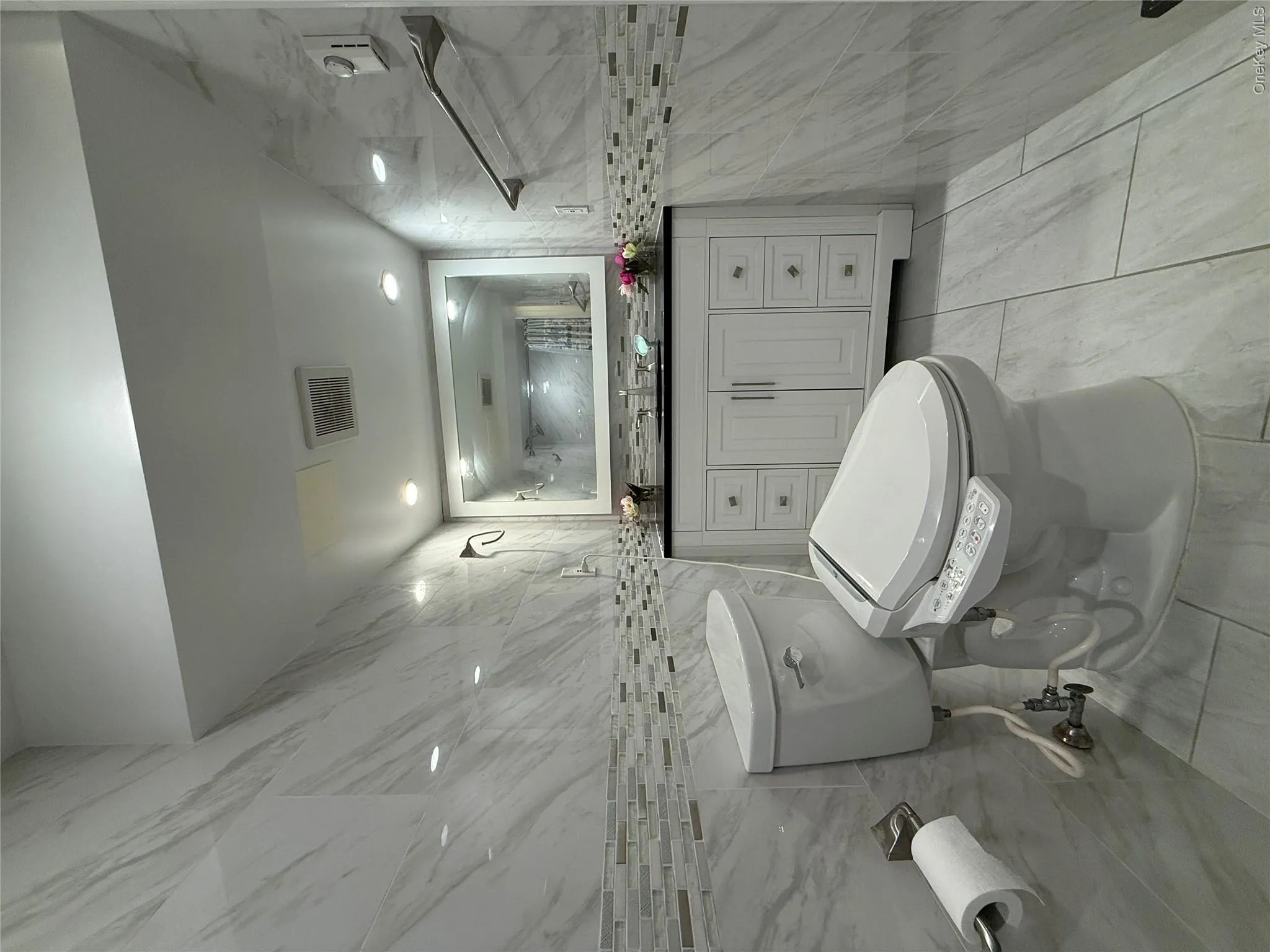110-51 64th Road, New York, NY, 2 Bedrooms Bedrooms, 6 Rooms Rooms,2 BathroomsBathrooms,Residential Lease,For Rent,64th,0,957172 110-51 64th Road, New York, NY, 2 Bedrooms Bedrooms, 6 Rooms Rooms,2 BathroomsBathrooms,Residential Lease,For Rent,64th,0,957172