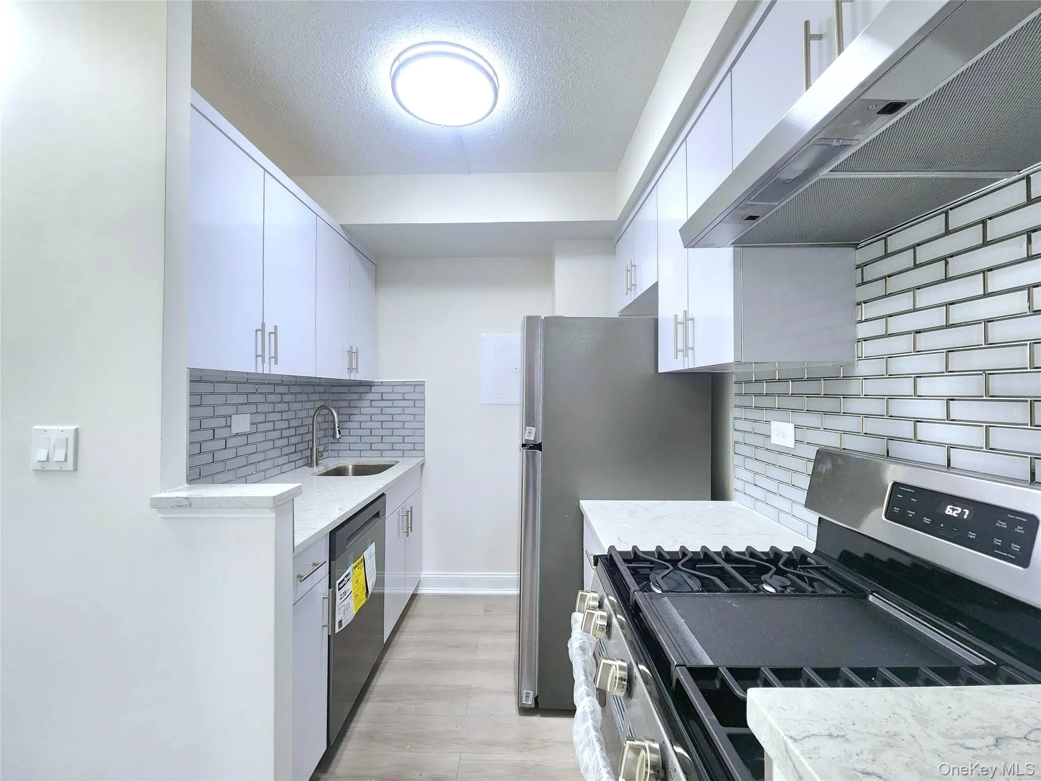 144-63 37 Avenue, New York, NY, 2 Bedrooms Bedrooms, 4 Rooms Rooms,1 BathroomBathrooms,Residential Sale,For Rent,37,0,957195 144-63 37 Avenue, New York, NY, 2 Bedrooms Bedrooms, 4 Rooms Rooms,1 BathroomBathrooms,Residential Sale,For Rent,37,0,957195
