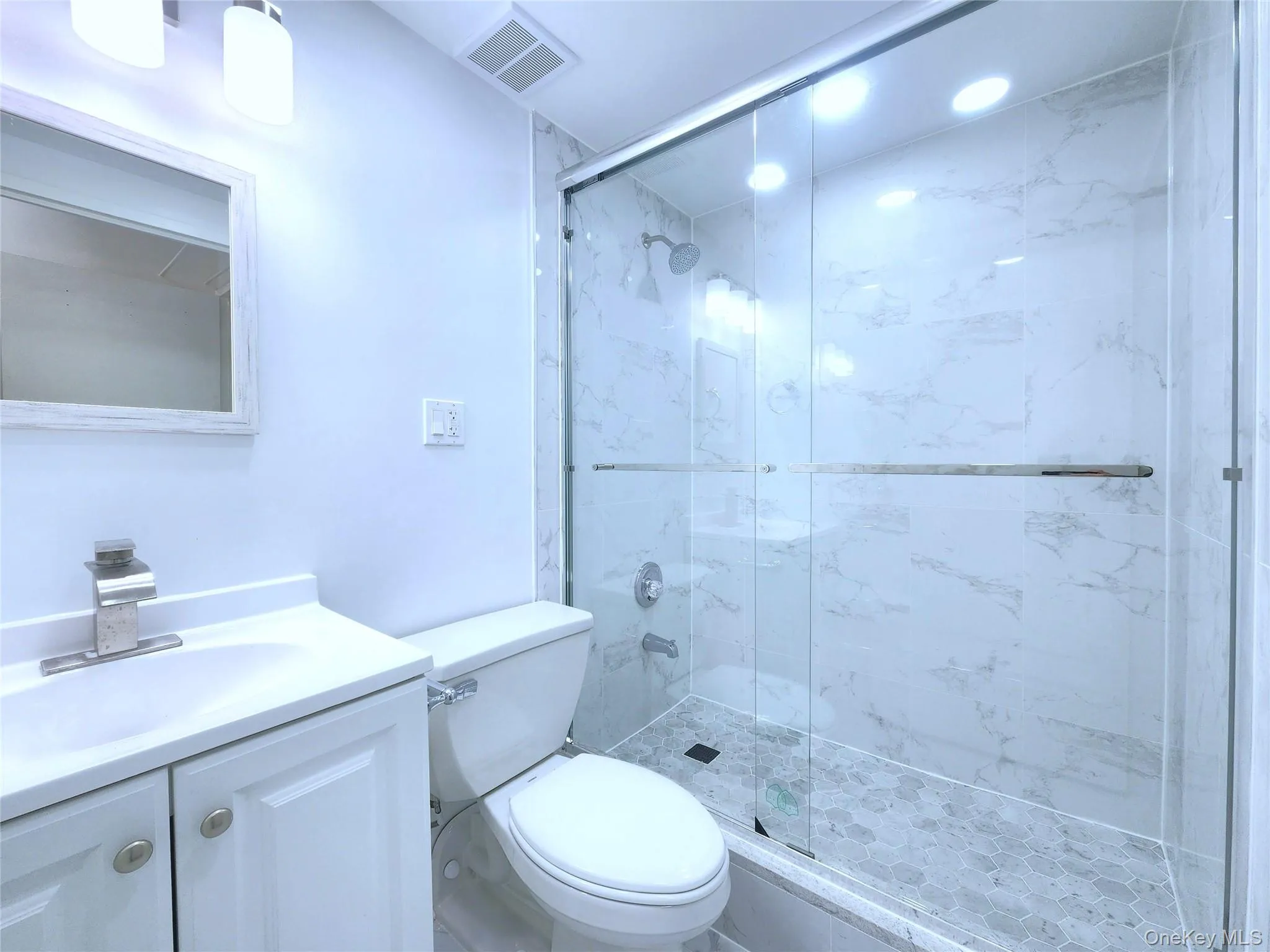 144-63 37 Avenue, New York, NY, 2 Bedrooms Bedrooms, 4 Rooms Rooms,1 BathroomBathrooms,Residential Sale,For Rent,37,0,957195 144-63 37 Avenue, New York, NY, 2 Bedrooms Bedrooms, 4 Rooms Rooms,1 BathroomBathrooms,Residential Sale,For Rent,37,0,957195