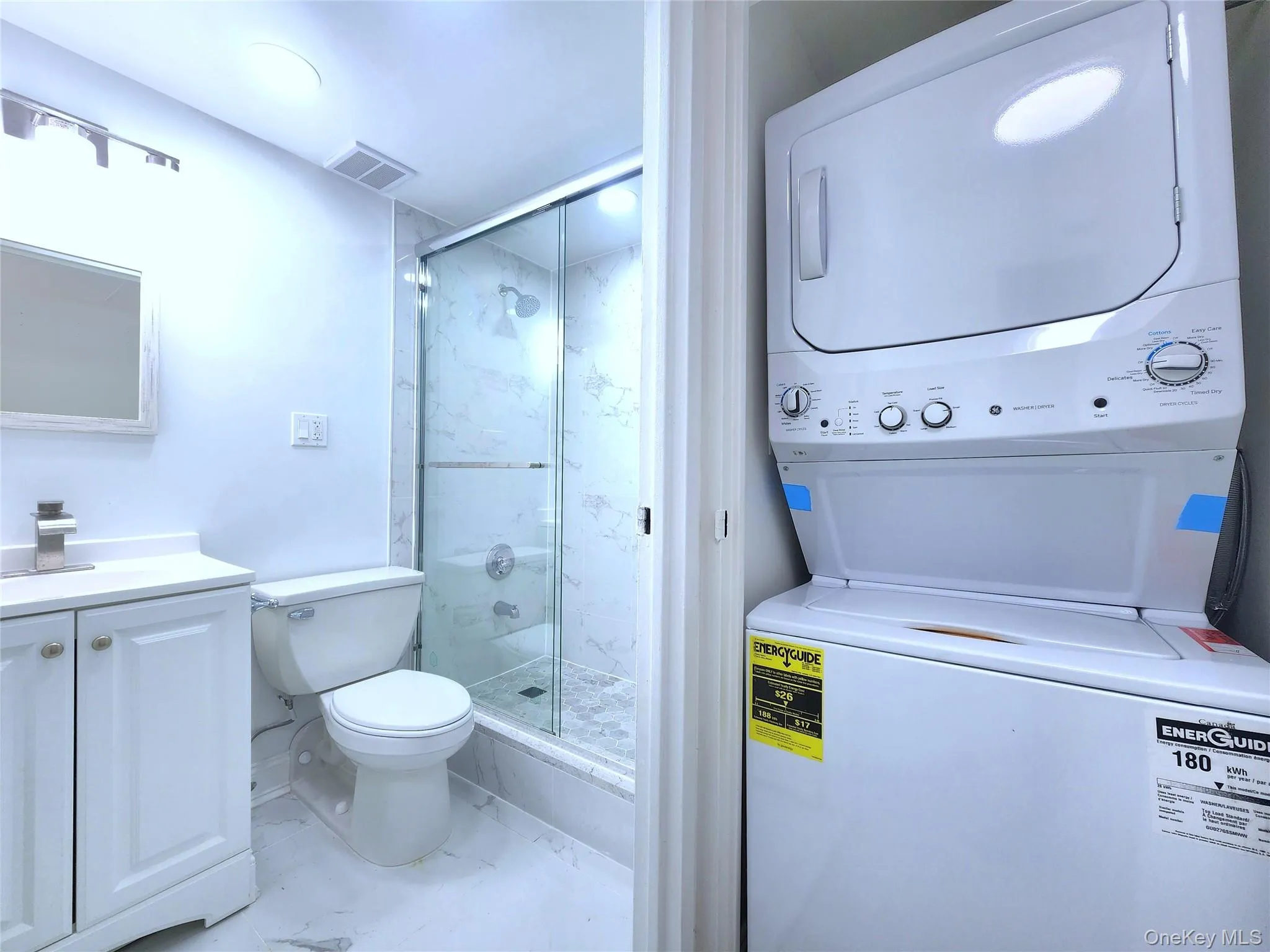 144-63 37 Avenue, New York, NY, 2 Bedrooms Bedrooms, 4 Rooms Rooms,1 BathroomBathrooms,Residential Sale,For Rent,37,0,957195 144-63 37 Avenue, New York, NY, 2 Bedrooms Bedrooms, 4 Rooms Rooms,1 BathroomBathrooms,Residential Sale,For Rent,37,0,957195