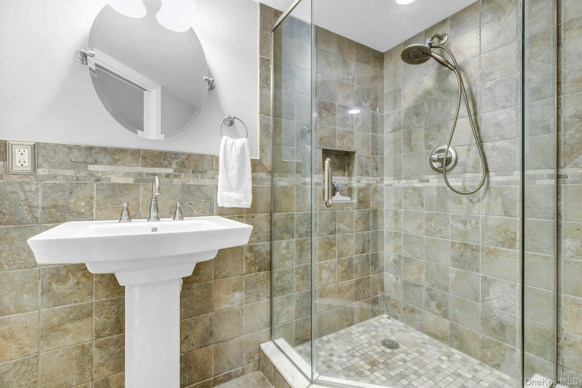 10 Shady View Crossing, Brookhaven, NY, 4 Bedrooms Bedrooms, 8 Rooms Rooms,3 BathroomsBathrooms,Residential,For Rent,Shady View,0,957197 10 Shady View Crossing, Brookhaven, NY, 4 Bedrooms Bedrooms, 8 Rooms Rooms,3 BathroomsBathrooms,Residential,For Rent,Shady View,0,957197