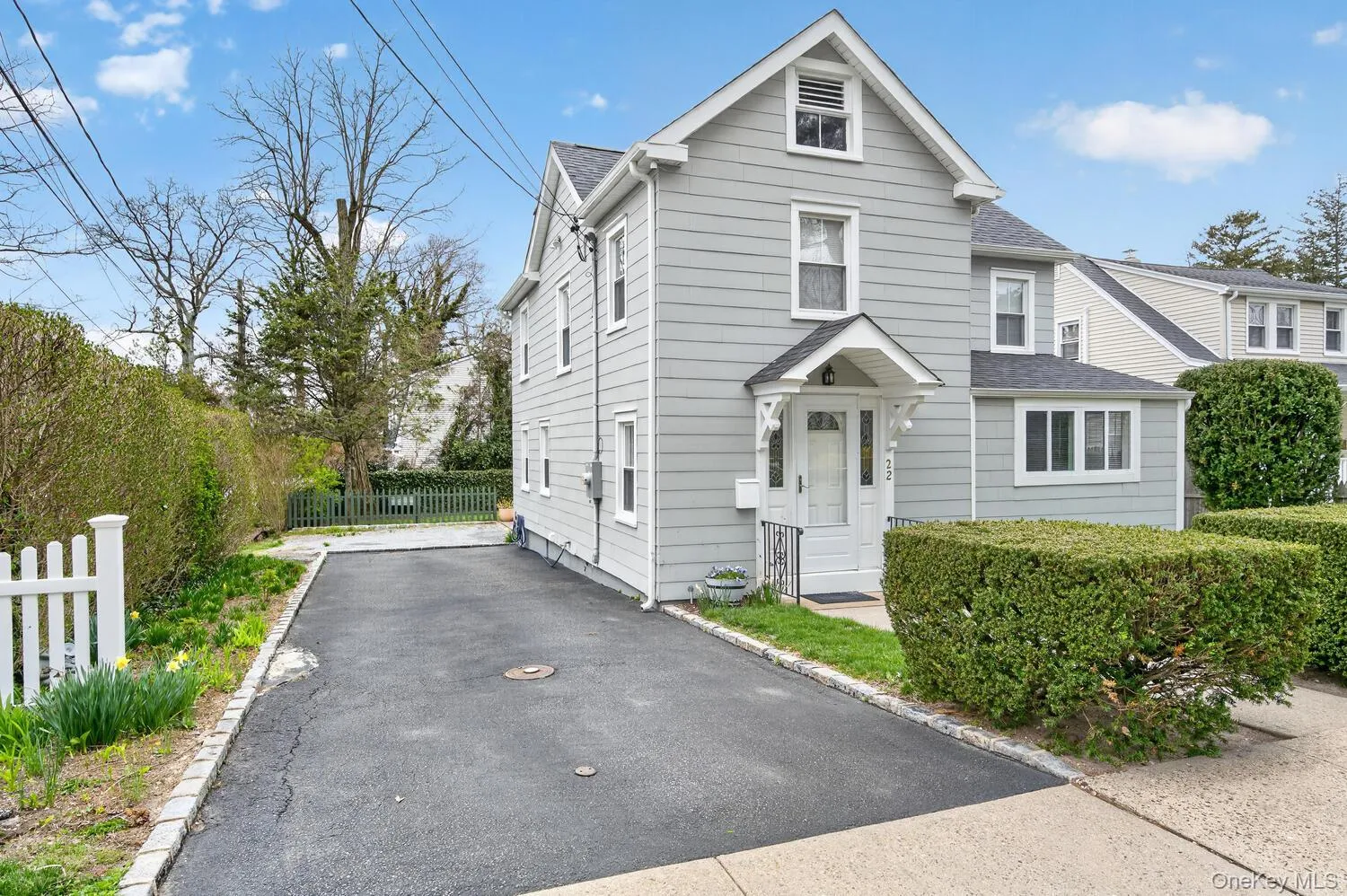 3 bedroom home in the heart of Bayville. 3 bedroom home in the heart of Bayville.