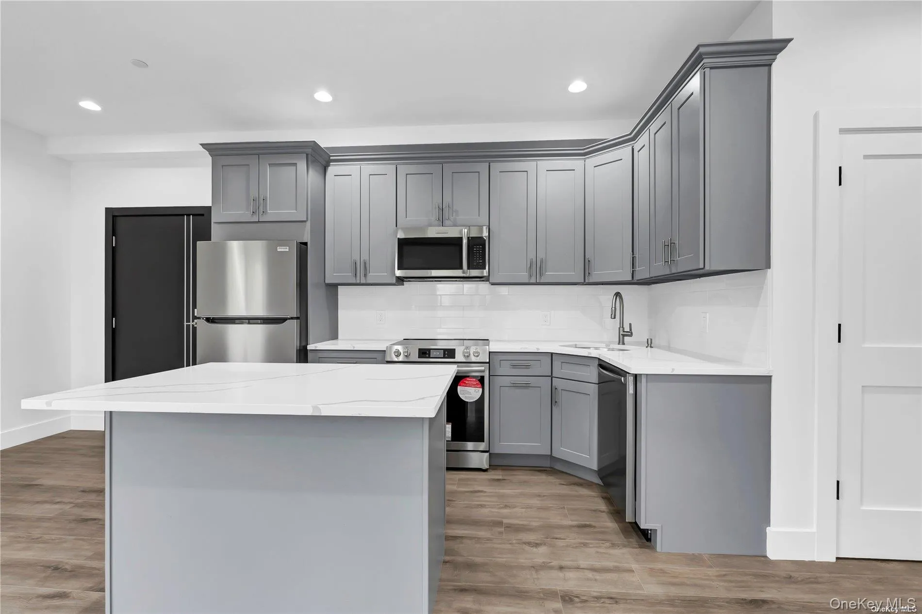 533 Greenwich Street, Hempstead, NY, 3 Bedrooms Bedrooms, 5 Rooms Rooms,2 BathroomsBathrooms,Residential Lease,For Rent,Greenwich,0,957271 533 Greenwich Street, Hempstead, NY, 3 Bedrooms Bedrooms, 5 Rooms Rooms,2 BathroomsBathrooms,Residential Lease,For Rent,Greenwich,0,957271