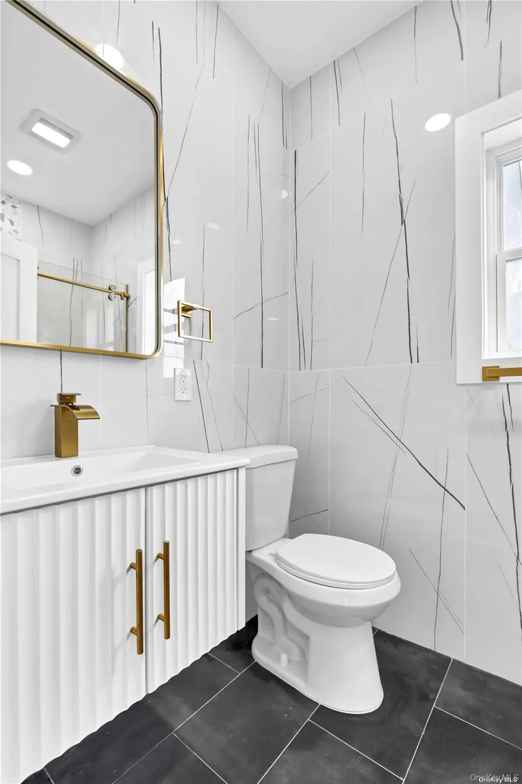 533 Greenwich Street, Hempstead, NY, 3 Bedrooms Bedrooms, 5 Rooms Rooms,2 BathroomsBathrooms,Residential Lease,For Rent,Greenwich,0,957271 533 Greenwich Street, Hempstead, NY, 3 Bedrooms Bedrooms, 5 Rooms Rooms,2 BathroomsBathrooms,Residential Lease,For Rent,Greenwich,0,957271