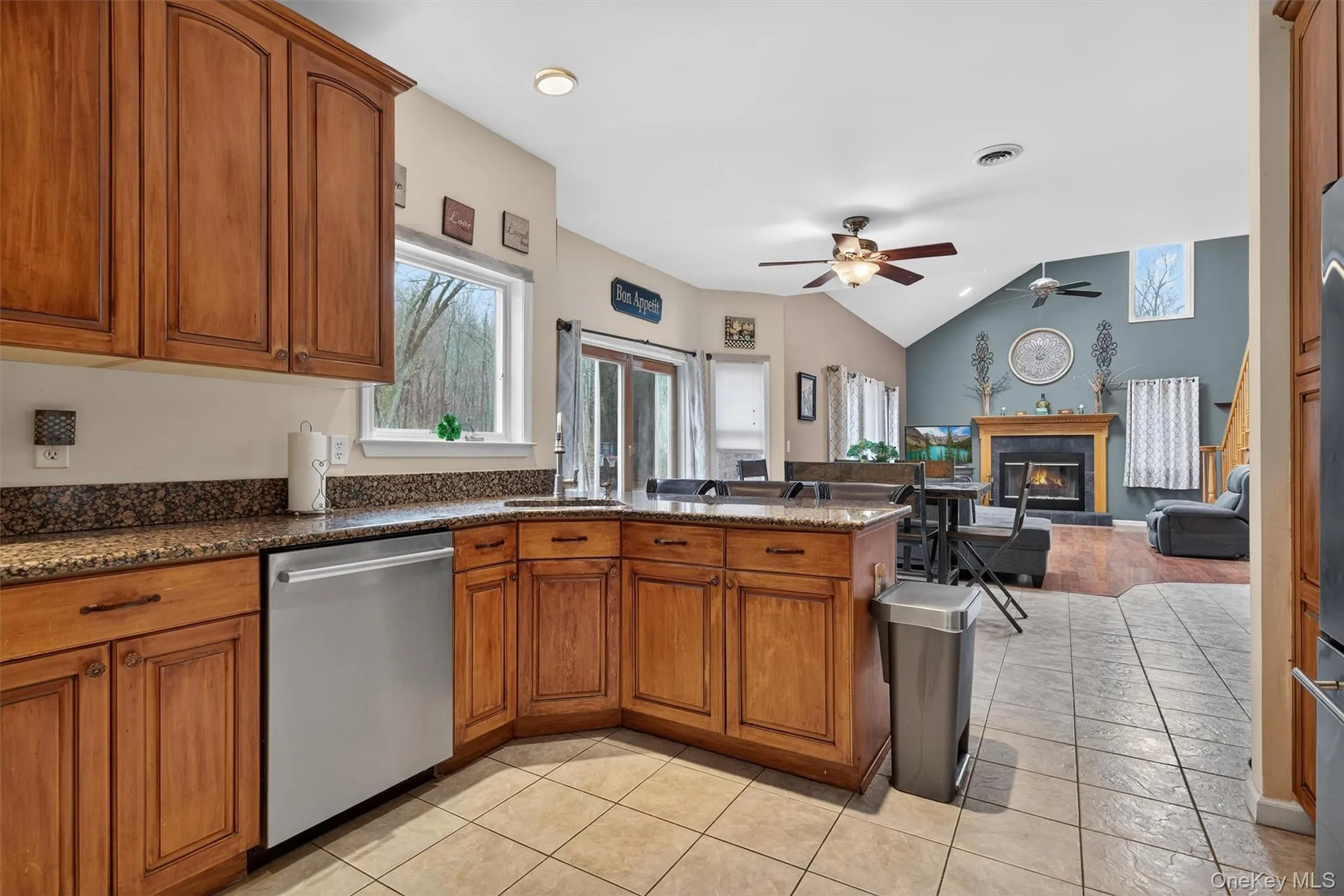 43 Greenwich Avenue, Woodbury, NY, 5 Bedrooms Bedrooms, 14 Rooms Rooms,4 BathroomsBathrooms,Residential,For Rent,Greenwich,0,957281 43 Greenwich Avenue, Woodbury, NY, 5 Bedrooms Bedrooms, 14 Rooms Rooms,4 BathroomsBathrooms,Residential,For Rent,Greenwich,0,957281