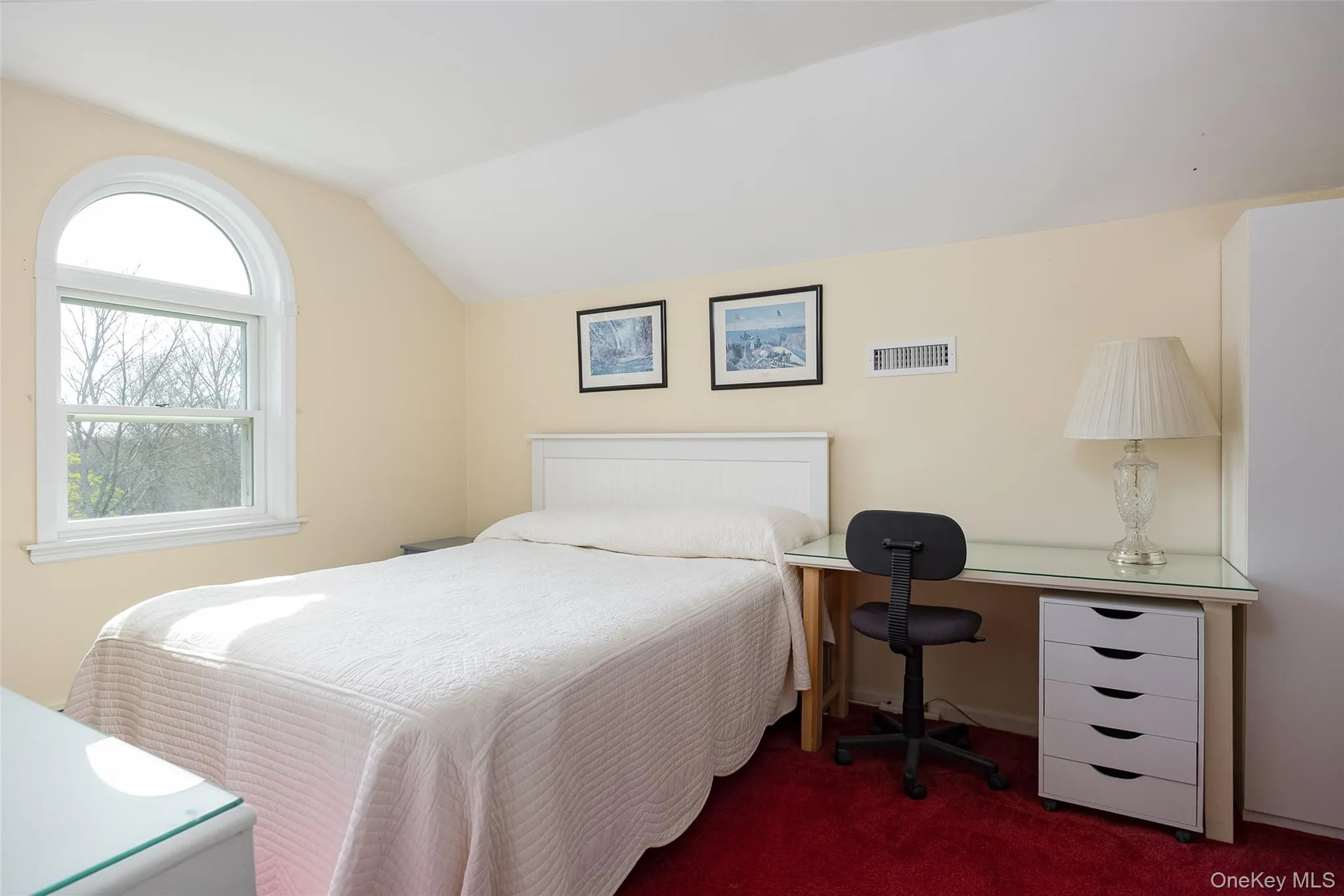 Den or possible guest room Den or possible guest room