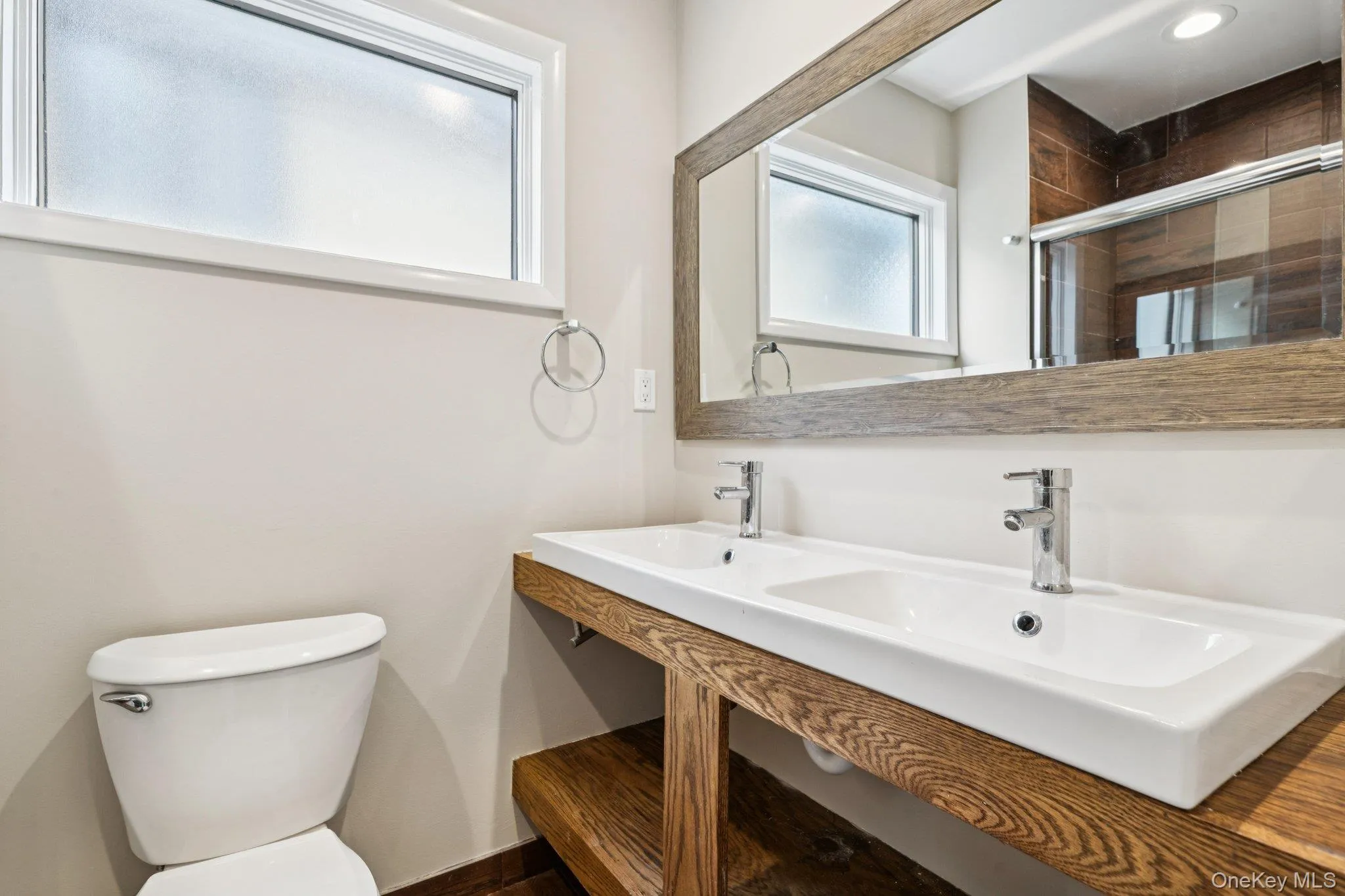 60 Marwood Road, North Hempstead, NY, 2 Bedrooms Bedrooms, 7 Rooms Rooms,3 BathroomsBathrooms,Residential Lease,For Rent,Marwood,0,957288 60 Marwood Road, North Hempstead, NY, 2 Bedrooms Bedrooms, 7 Rooms Rooms,3 BathroomsBathrooms,Residential Lease,For Rent,Marwood,0,957288