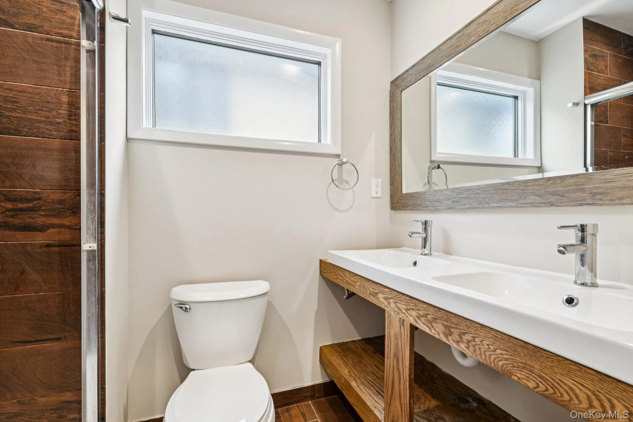 60 Marwood Road, North Hempstead, NY, 2 Bedrooms Bedrooms, 7 Rooms Rooms,3 BathroomsBathrooms,Residential Lease,For Rent,Marwood,0,957288 60 Marwood Road, North Hempstead, NY, 2 Bedrooms Bedrooms, 7 Rooms Rooms,3 BathroomsBathrooms,Residential Lease,For Rent,Marwood,0,957288