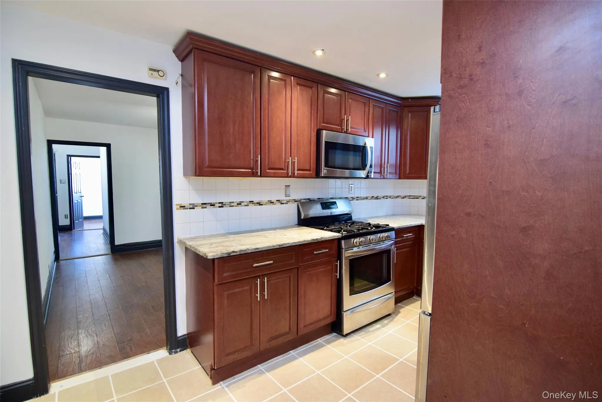 4224 Edson Avenue, New York, NY, 3 Bedrooms Bedrooms, 6 Rooms Rooms,1 BathroomBathrooms,Residential Lease,For Rent,Edson,0,957303 4224 Edson Avenue, New York, NY, 3 Bedrooms Bedrooms, 6 Rooms Rooms,1 BathroomBathrooms,Residential Lease,For Rent,Edson,0,957303