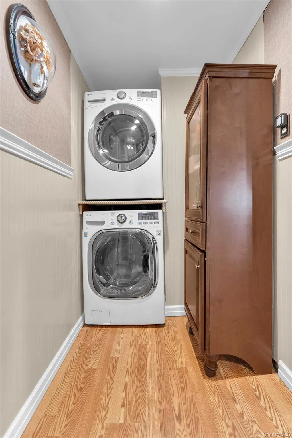 64 Tier Street, New York, NY, 1 Bedroom Bedrooms, 4 Rooms Rooms,1 BathroomBathrooms,Residential,For Rent,Tier,0,957308 64 Tier Street, New York, NY, 1 Bedroom Bedrooms, 4 Rooms Rooms,1 BathroomBathrooms,Residential,For Rent,Tier,0,957308