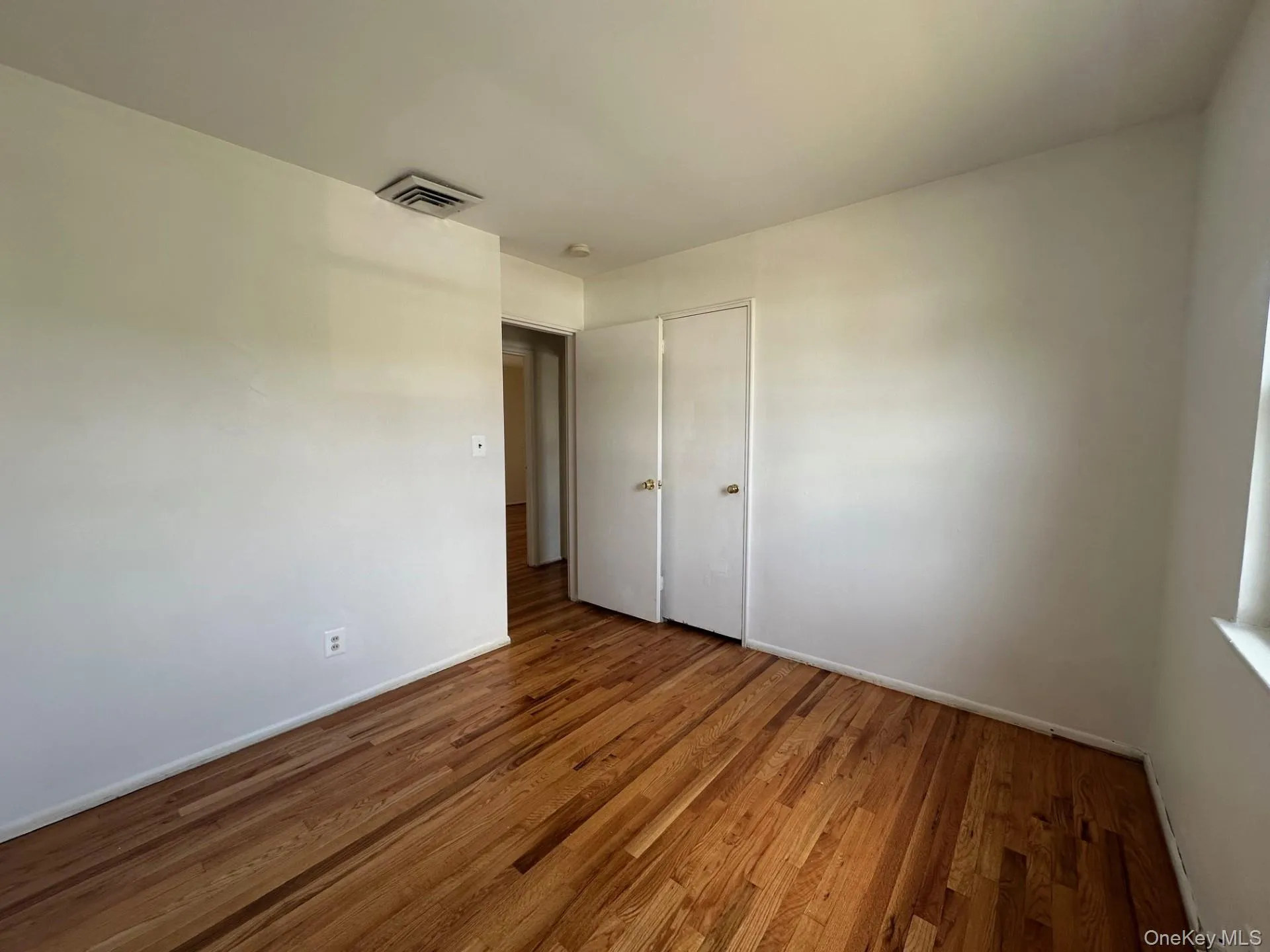 103 Wayne Street, Oyster Bay, NY, 3 Bedrooms Bedrooms, 7 Rooms Rooms,1 BathroomBathrooms,Residential Lease,For Rent,Wayne,0,957316 103 Wayne Street, Oyster Bay, NY, 3 Bedrooms Bedrooms, 7 Rooms Rooms,1 BathroomBathrooms,Residential Lease,For Rent,Wayne,0,957316