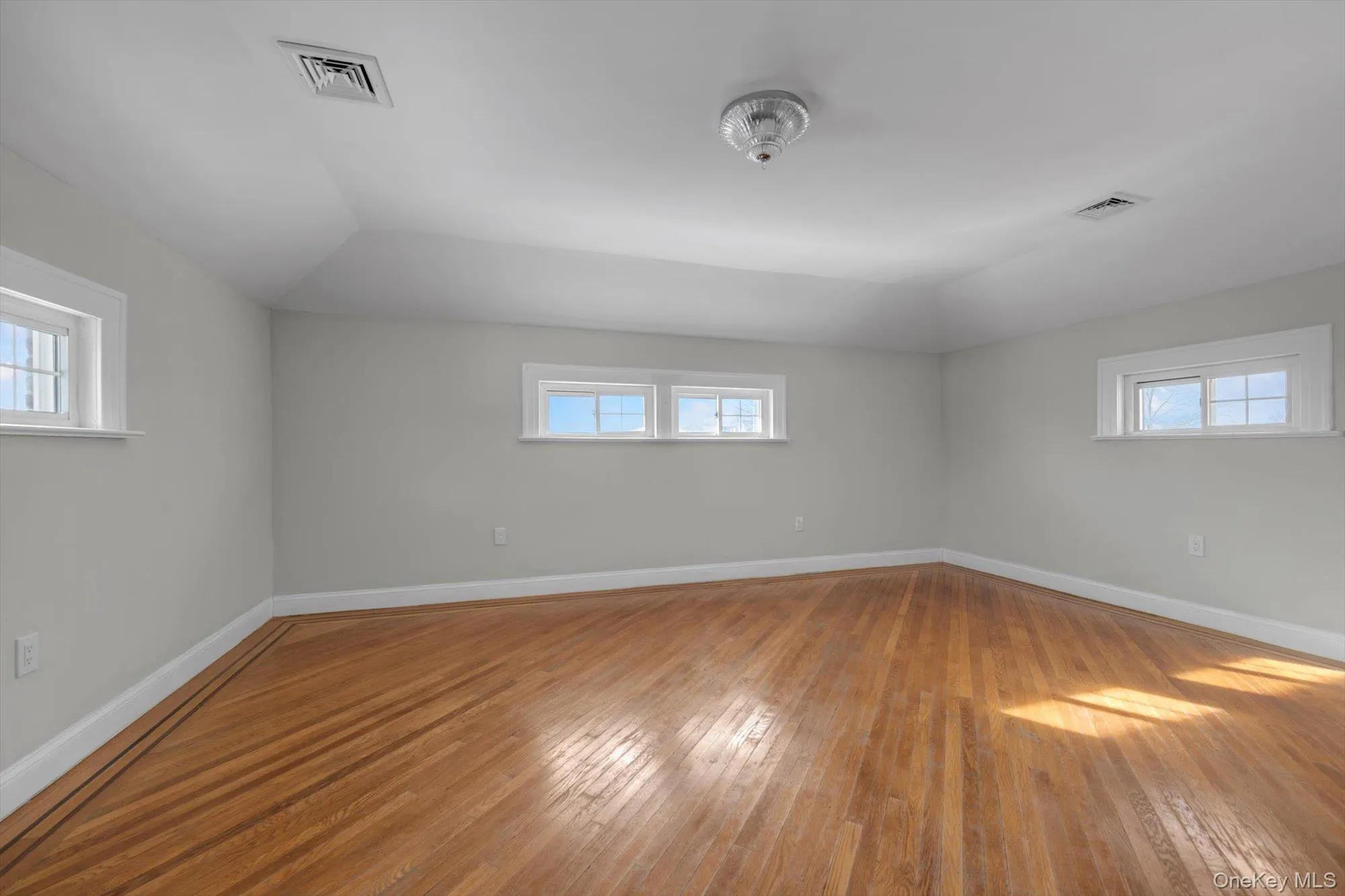 109-39 194th Street, New York, NY, 4 Bedrooms Bedrooms, 10 Rooms Rooms,4 BathroomsBathrooms,Residential,For Rent,194th,0,957327 109-39 194th Street, New York, NY, 4 Bedrooms Bedrooms, 10 Rooms Rooms,4 BathroomsBathrooms,Residential,For Rent,194th,0,957327