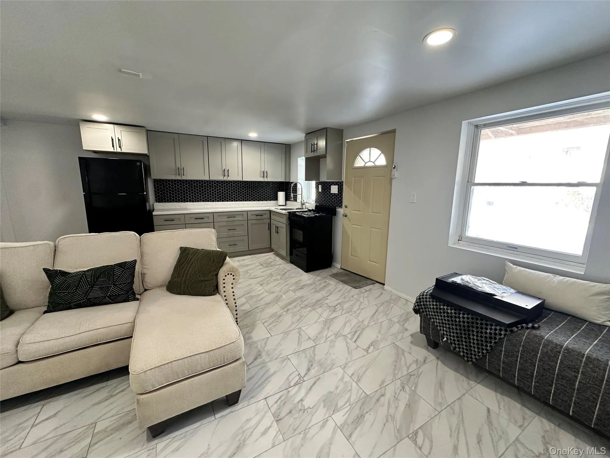 245 Glenhill Avenue, Yonkers, NY, 1 Bedroom Bedrooms, 3 Rooms Rooms,1 BathroomBathrooms,Residential Lease,For Rent,Glenhill,0,957328 245 Glenhill Avenue, Yonkers, NY, 1 Bedroom Bedrooms, 3 Rooms Rooms,1 BathroomBathrooms,Residential Lease,For Rent,Glenhill,0,957328