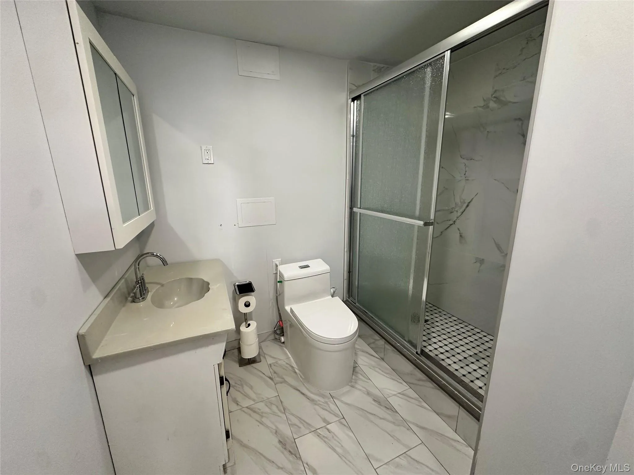 245 Glenhill Avenue, Yonkers, NY, 1 Bedroom Bedrooms, 3 Rooms Rooms,1 BathroomBathrooms,Residential Lease,For Rent,Glenhill,0,957328 245 Glenhill Avenue, Yonkers, NY, 1 Bedroom Bedrooms, 3 Rooms Rooms,1 BathroomBathrooms,Residential Lease,For Rent,Glenhill,0,957328