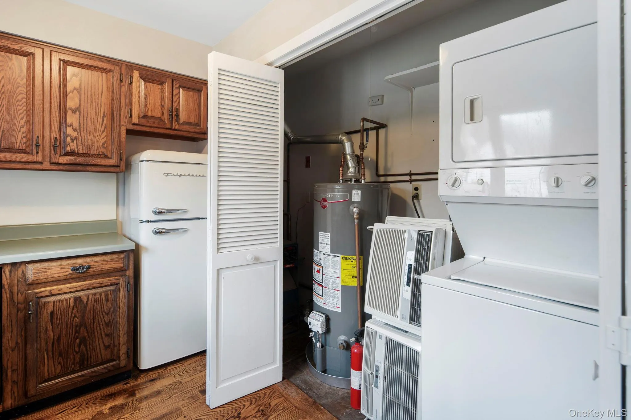 689 Mountain Road, Clarkstown, NY, 1 Bedroom Bedrooms, 4 Rooms Rooms,1 BathroomBathrooms,Residential Lease,For Rent,Mountain,0,957334 689 Mountain Road, Clarkstown, NY, 1 Bedroom Bedrooms, 4 Rooms Rooms,1 BathroomBathrooms,Residential Lease,For Rent,Mountain,0,957334