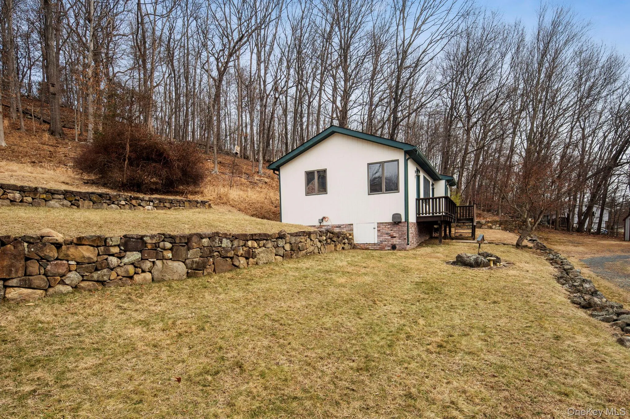 689 Mountain Road, Clarkstown, NY, 1 Bedroom Bedrooms, 4 Rooms Rooms,1 BathroomBathrooms,Residential Lease,For Rent,Mountain,0,957334 689 Mountain Road, Clarkstown, NY, 1 Bedroom Bedrooms, 4 Rooms Rooms,1 BathroomBathrooms,Residential Lease,For Rent,Mountain,0,957334