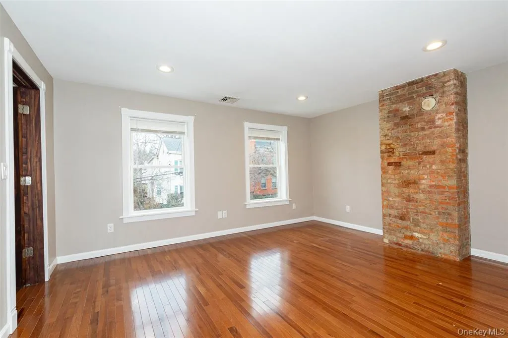 204 Mill Street, Poughkeepsie, NY, 3 Bedrooms Bedrooms, 6 Rooms Rooms,1 BathroomBathrooms,Residential Lease,For Rent,Mill,0,957365 204 Mill Street, Poughkeepsie, NY, 3 Bedrooms Bedrooms, 6 Rooms Rooms,1 BathroomBathrooms,Residential Lease,For Rent,Mill,0,957365