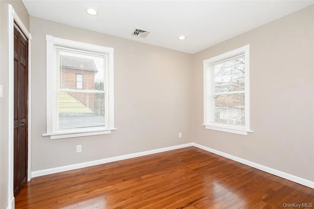 204 Mill Street, Poughkeepsie, NY, 3 Bedrooms Bedrooms, 6 Rooms Rooms,1 BathroomBathrooms,Residential Lease,For Rent,Mill,0,957365 204 Mill Street, Poughkeepsie, NY, 3 Bedrooms Bedrooms, 6 Rooms Rooms,1 BathroomBathrooms,Residential Lease,For Rent,Mill,0,957365