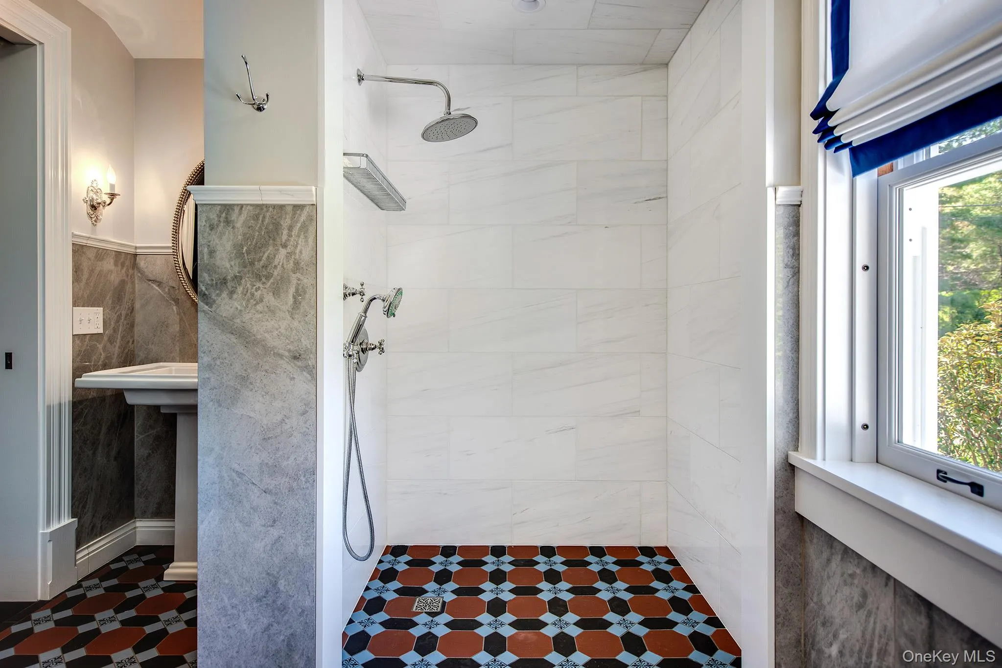 First-Floor Primary Suite First-Floor Primary Suite