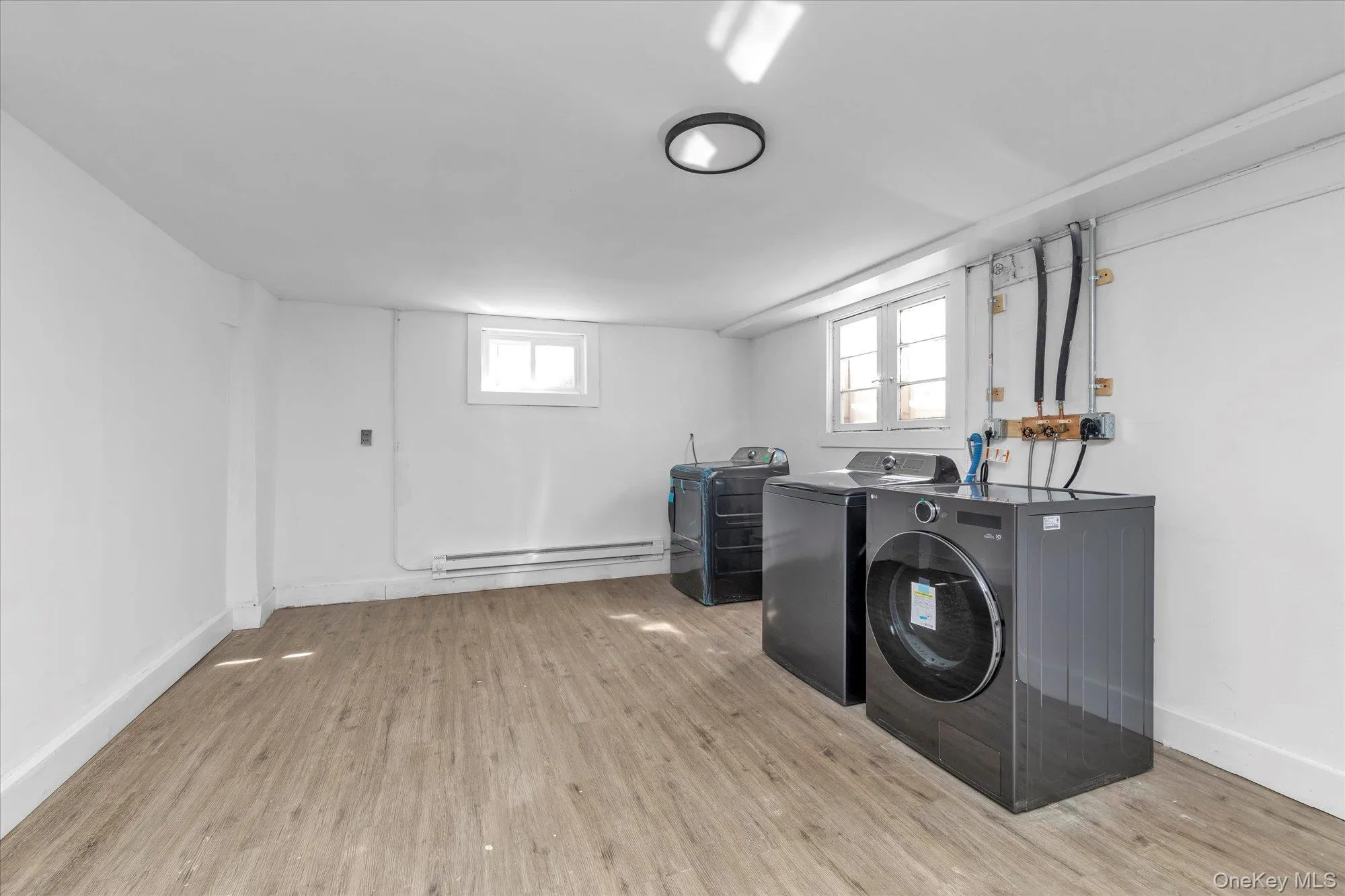 71 Haven Avenue, North Hempstead, NY, 3 Bedrooms Bedrooms, 9 Rooms Rooms,3 BathroomsBathrooms,Residential Lease,For Rent,Haven,0,957410 71 Haven Avenue, North Hempstead, NY, 3 Bedrooms Bedrooms, 9 Rooms Rooms,3 BathroomsBathrooms,Residential Lease,For Rent,Haven,0,957410