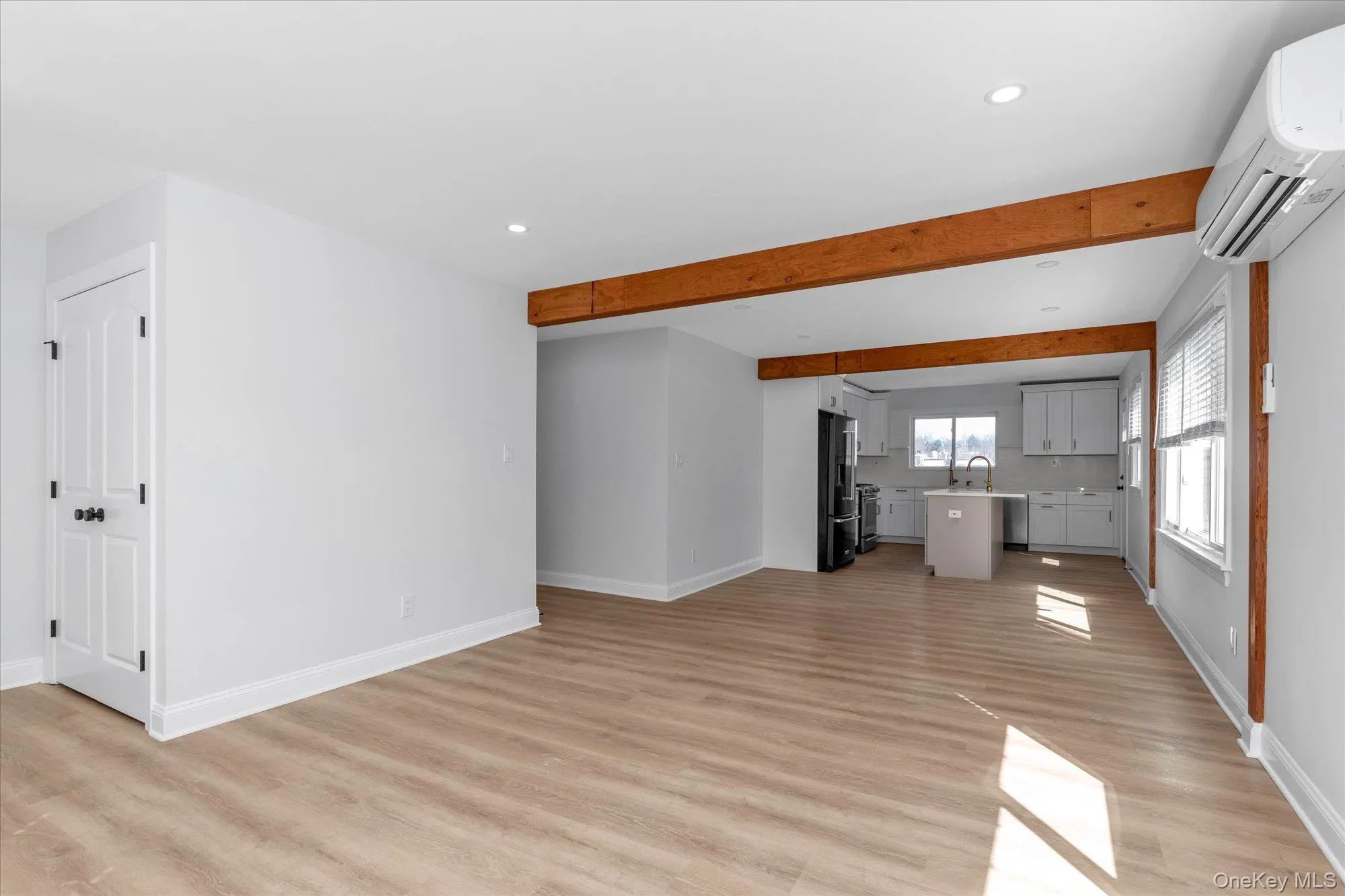 71 Haven Avenue, North Hempstead, NY, 3 Bedrooms Bedrooms, 9 Rooms Rooms,3 BathroomsBathrooms,Residential Lease,For Rent,Haven,0,957410 71 Haven Avenue, North Hempstead, NY, 3 Bedrooms Bedrooms, 9 Rooms Rooms,3 BathroomsBathrooms,Residential Lease,For Rent,Haven,0,957410