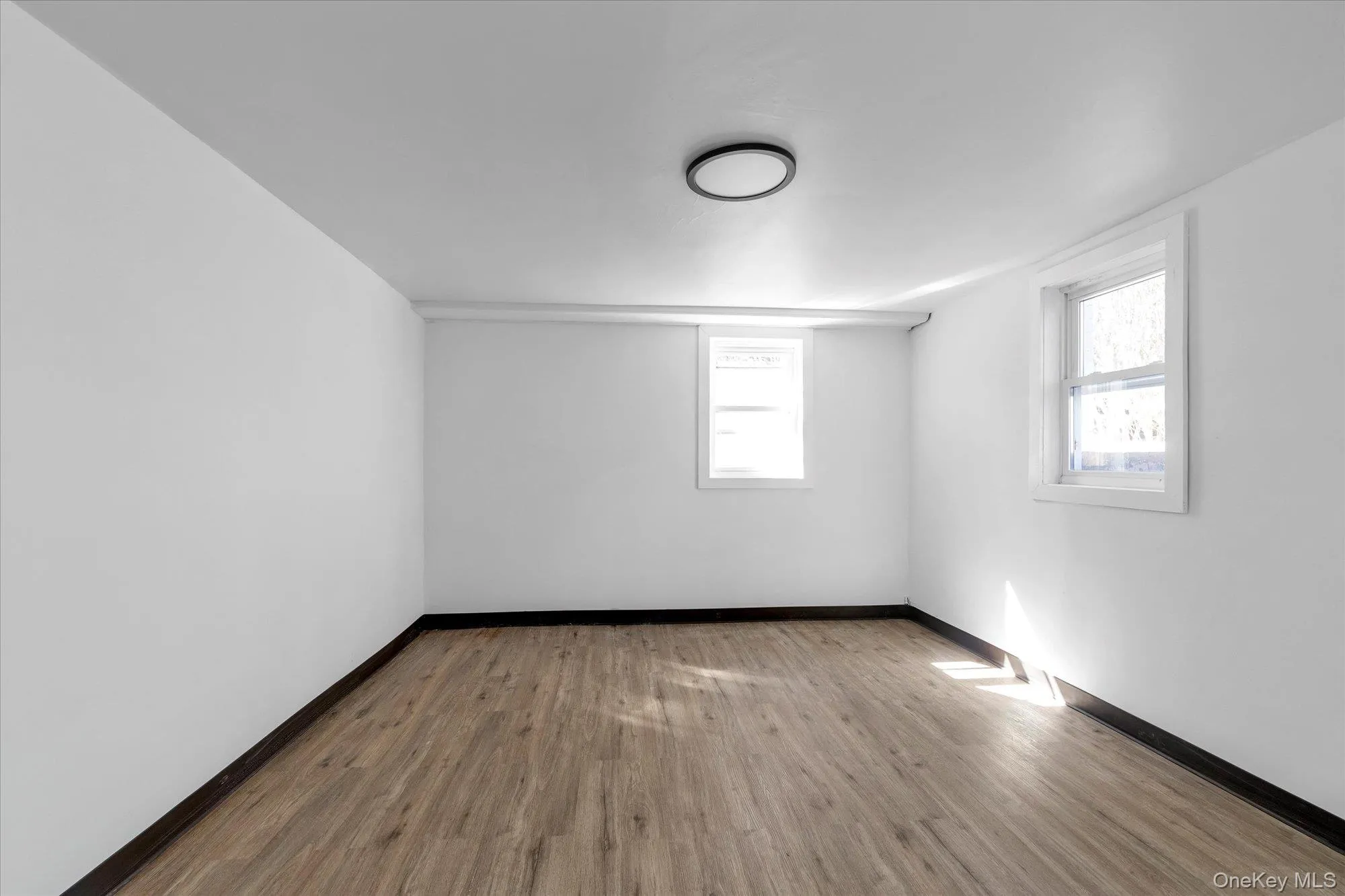 71 Haven Avenue, North Hempstead, NY, 3 Bedrooms Bedrooms, 9 Rooms Rooms,3 BathroomsBathrooms,Residential Lease,For Rent,Haven,0,957410 71 Haven Avenue, North Hempstead, NY, 3 Bedrooms Bedrooms, 9 Rooms Rooms,3 BathroomsBathrooms,Residential Lease,For Rent,Haven,0,957410