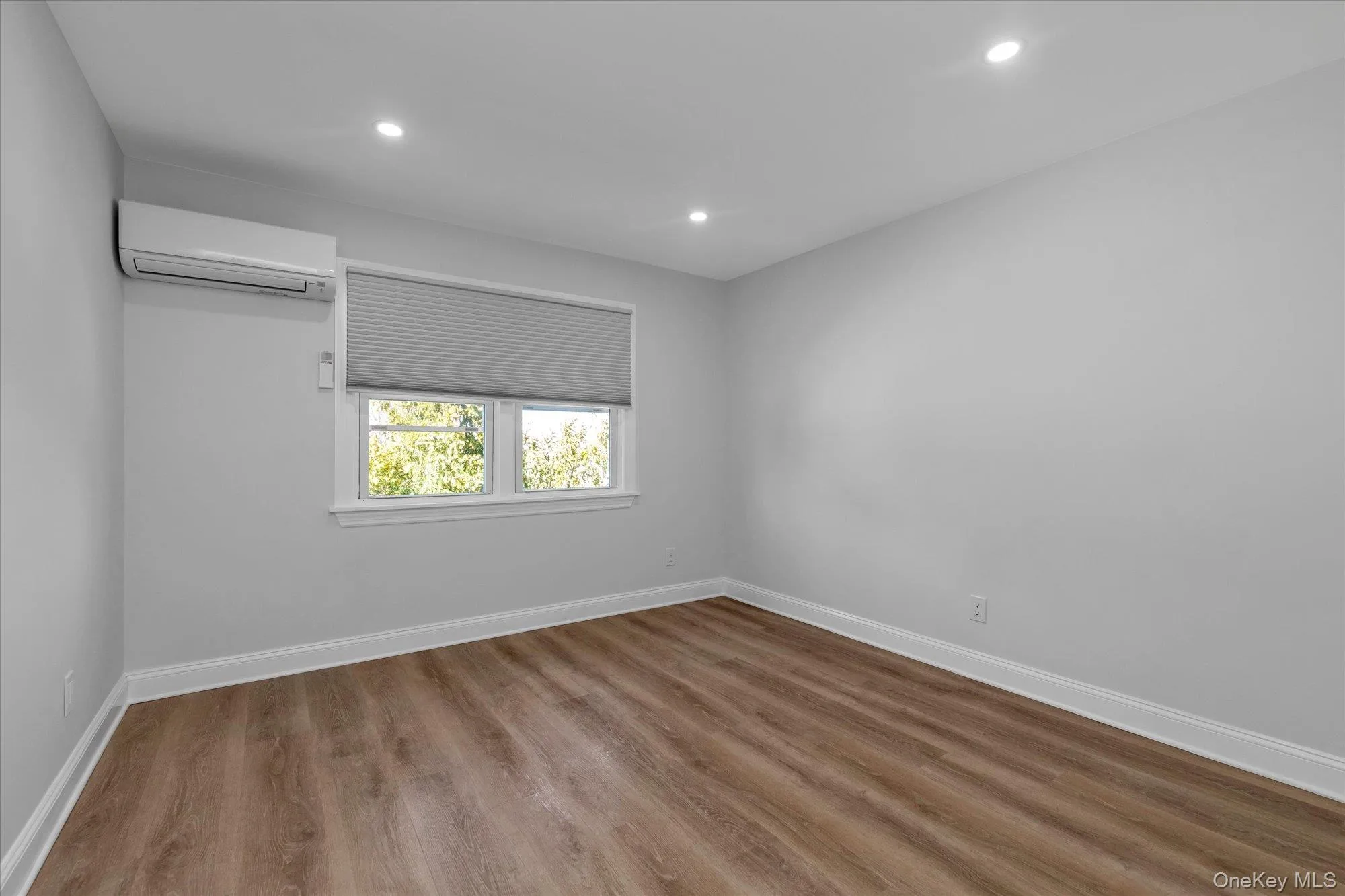 71 Haven Avenue, North Hempstead, NY, 3 Bedrooms Bedrooms, 9 Rooms Rooms,3 BathroomsBathrooms,Residential Lease,For Rent,Haven,0,957410 71 Haven Avenue, North Hempstead, NY, 3 Bedrooms Bedrooms, 9 Rooms Rooms,3 BathroomsBathrooms,Residential Lease,For Rent,Haven,0,957410