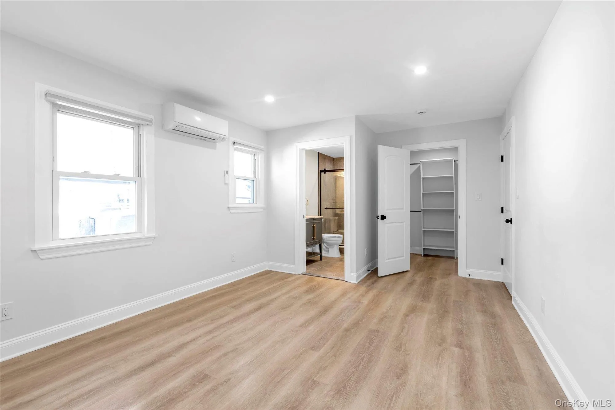 71 Haven Avenue, North Hempstead, NY, 3 Bedrooms Bedrooms, 9 Rooms Rooms,3 BathroomsBathrooms,Residential Lease,For Rent,Haven,0,957410 71 Haven Avenue, North Hempstead, NY, 3 Bedrooms Bedrooms, 9 Rooms Rooms,3 BathroomsBathrooms,Residential Lease,For Rent,Haven,0,957410