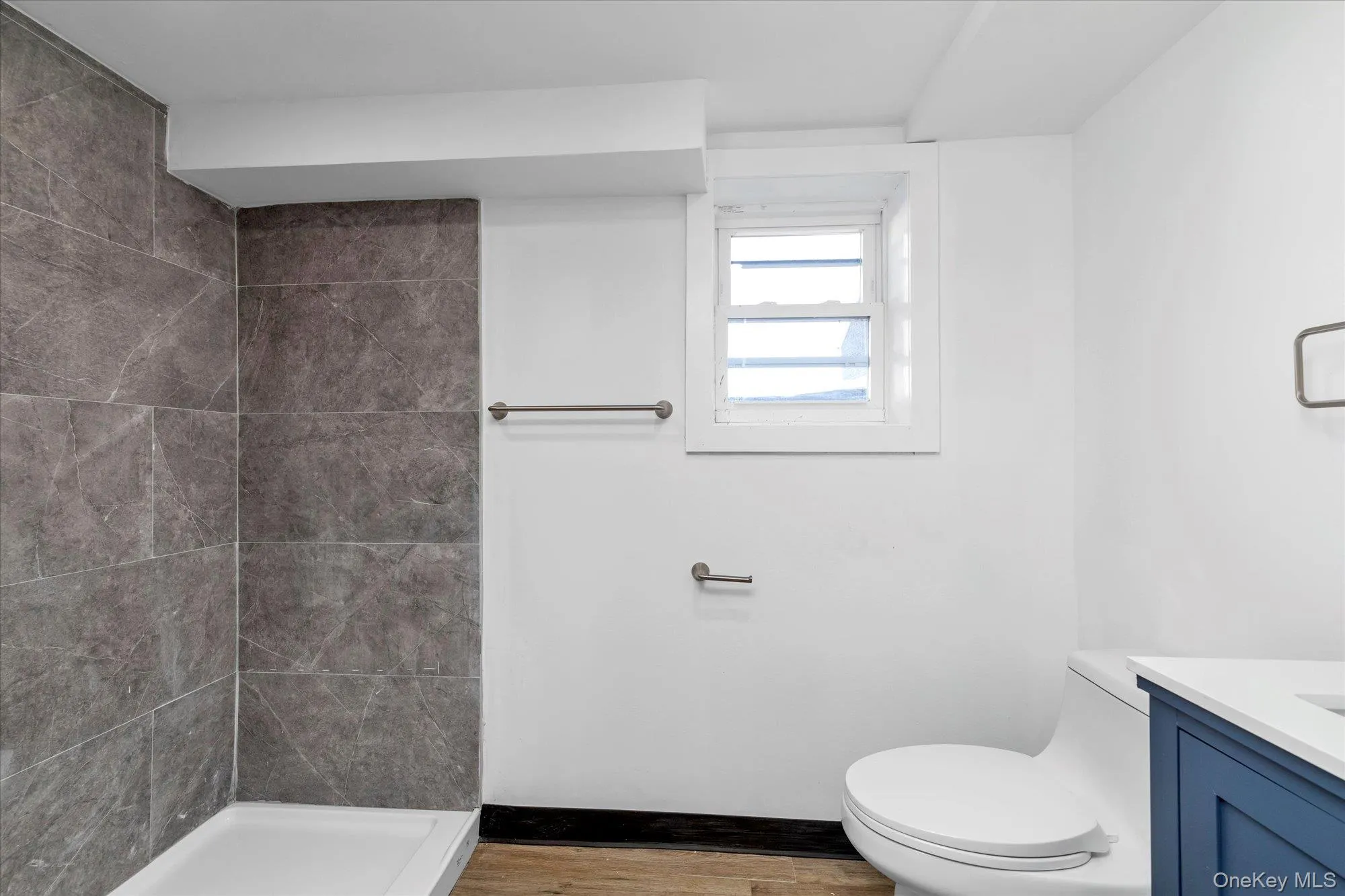 71 Haven Avenue, North Hempstead, NY, 3 Bedrooms Bedrooms, 9 Rooms Rooms,3 BathroomsBathrooms,Residential Lease,For Rent,Haven,0,957410 71 Haven Avenue, North Hempstead, NY, 3 Bedrooms Bedrooms, 9 Rooms Rooms,3 BathroomsBathrooms,Residential Lease,For Rent,Haven,0,957410