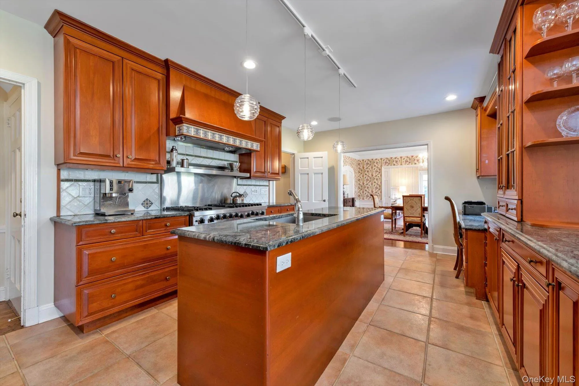 3 Barkers Point Road, North Hempstead, NY, 5 Bedrooms Bedrooms, 10 Rooms Rooms,4 BathroomsBathrooms,Residential Lease,For Rent,Barkers Point,0,957466 3 Barkers Point Road, North Hempstead, NY, 5 Bedrooms Bedrooms, 10 Rooms Rooms,4 BathroomsBathrooms,Residential Lease,For Rent,Barkers Point,0,957466