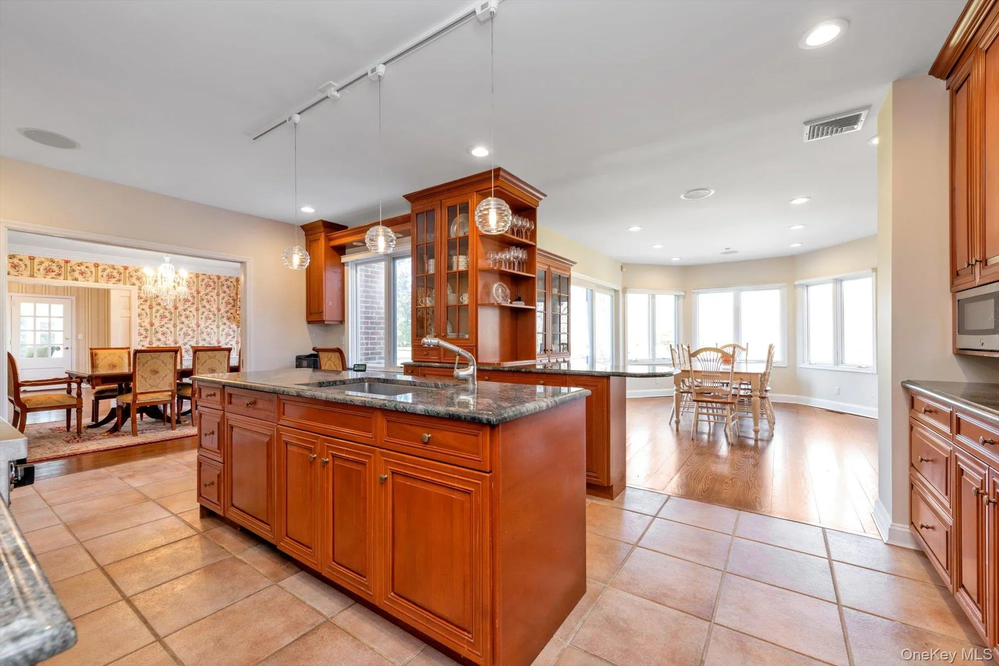 3 Barkers Point Road, North Hempstead, NY, 5 Bedrooms Bedrooms, 10 Rooms Rooms,4 BathroomsBathrooms,Residential Lease,For Rent,Barkers Point,0,957466 3 Barkers Point Road, North Hempstead, NY, 5 Bedrooms Bedrooms, 10 Rooms Rooms,4 BathroomsBathrooms,Residential Lease,For Rent,Barkers Point,0,957466