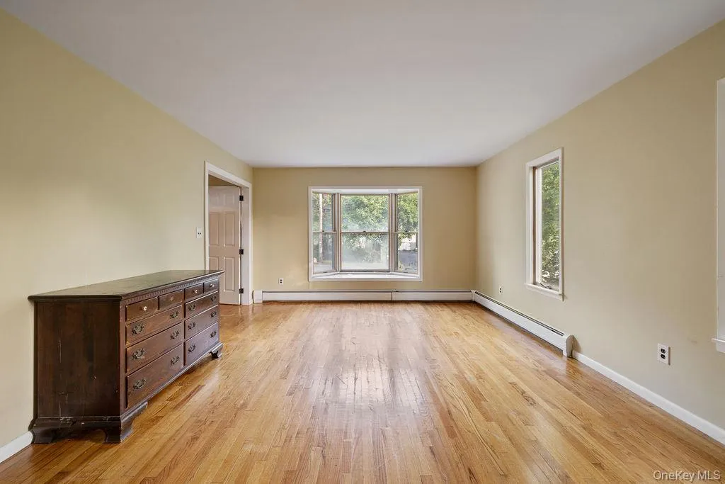 12 Gillis Avenue, Clarkstown, NY, 5 Bedrooms Bedrooms, 12 Rooms Rooms,3 BathroomsBathrooms,Residential,For Rent,Gillis,0,957476 12 Gillis Avenue, Clarkstown, NY, 5 Bedrooms Bedrooms, 12 Rooms Rooms,3 BathroomsBathrooms,Residential,For Rent,Gillis,0,957476