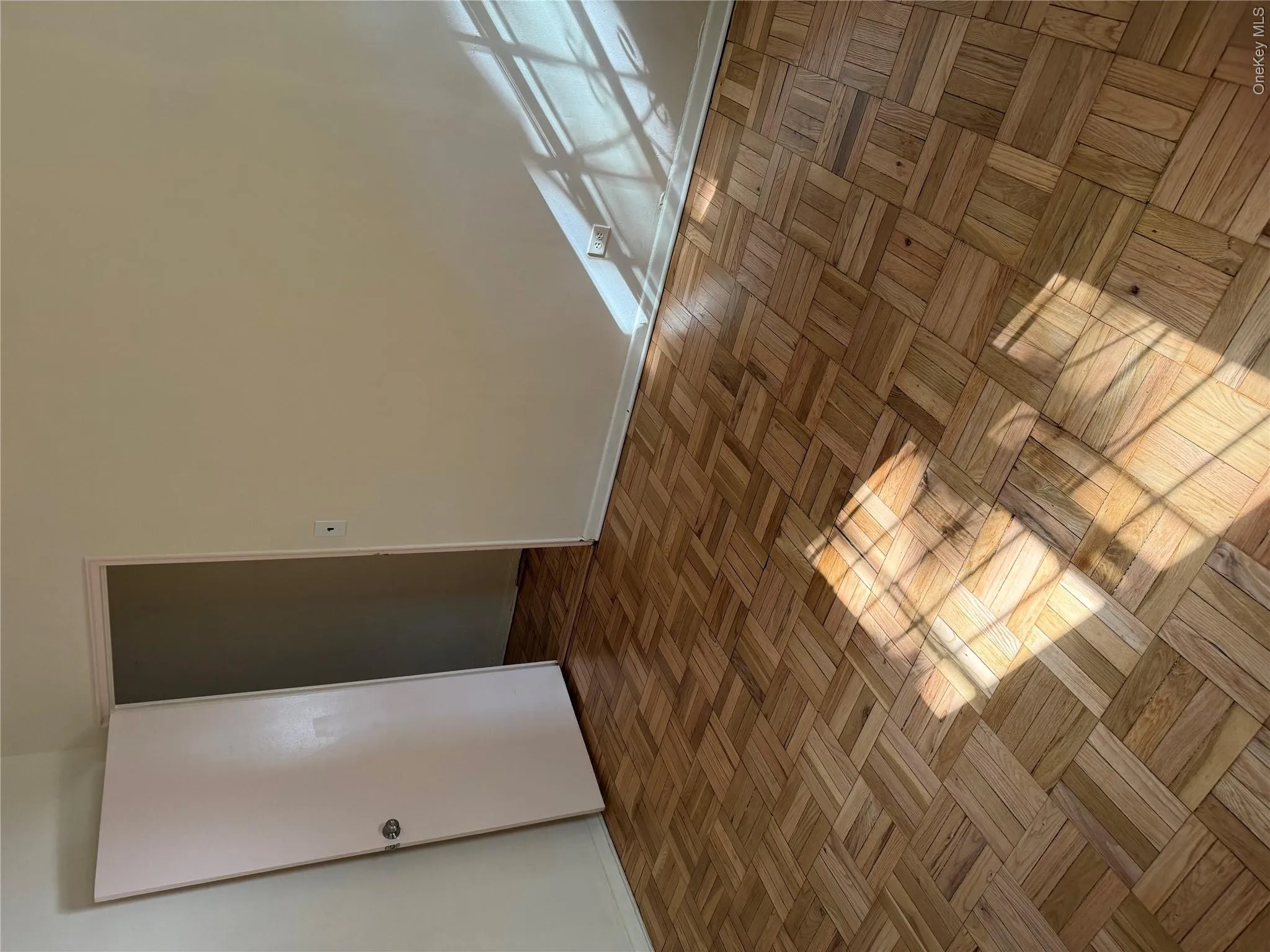 150 Grand Central Parkway, New York, NY, 2 Bedrooms Bedrooms, 4 Rooms Rooms,1 BathroomBathrooms,Residential,For Rent,Grand Central,0,957506 150 Grand Central Parkway, New York, NY, 2 Bedrooms Bedrooms, 4 Rooms Rooms,1 BathroomBathrooms,Residential,For Rent,Grand Central,0,957506