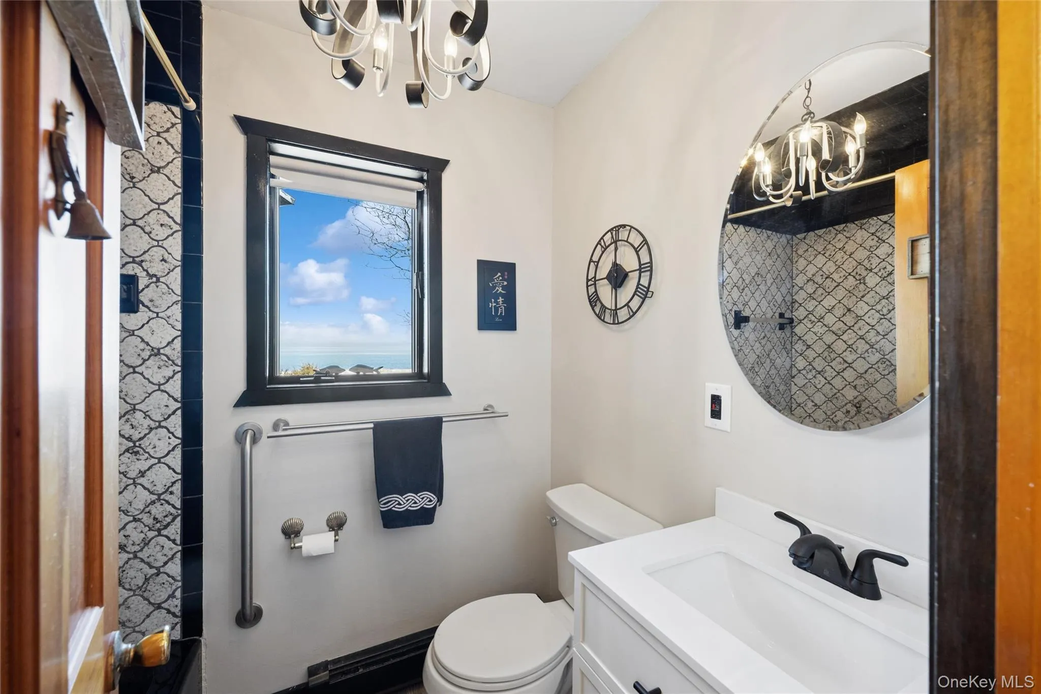 private shower/toilet/sink private shower/toilet/sink