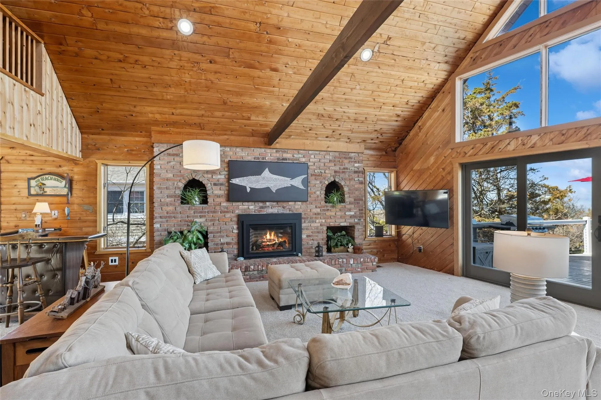 plenty of room for large gatherings, gas fireplace for cozying up! plenty of room for large gatherings, gas fireplace for cozying up!