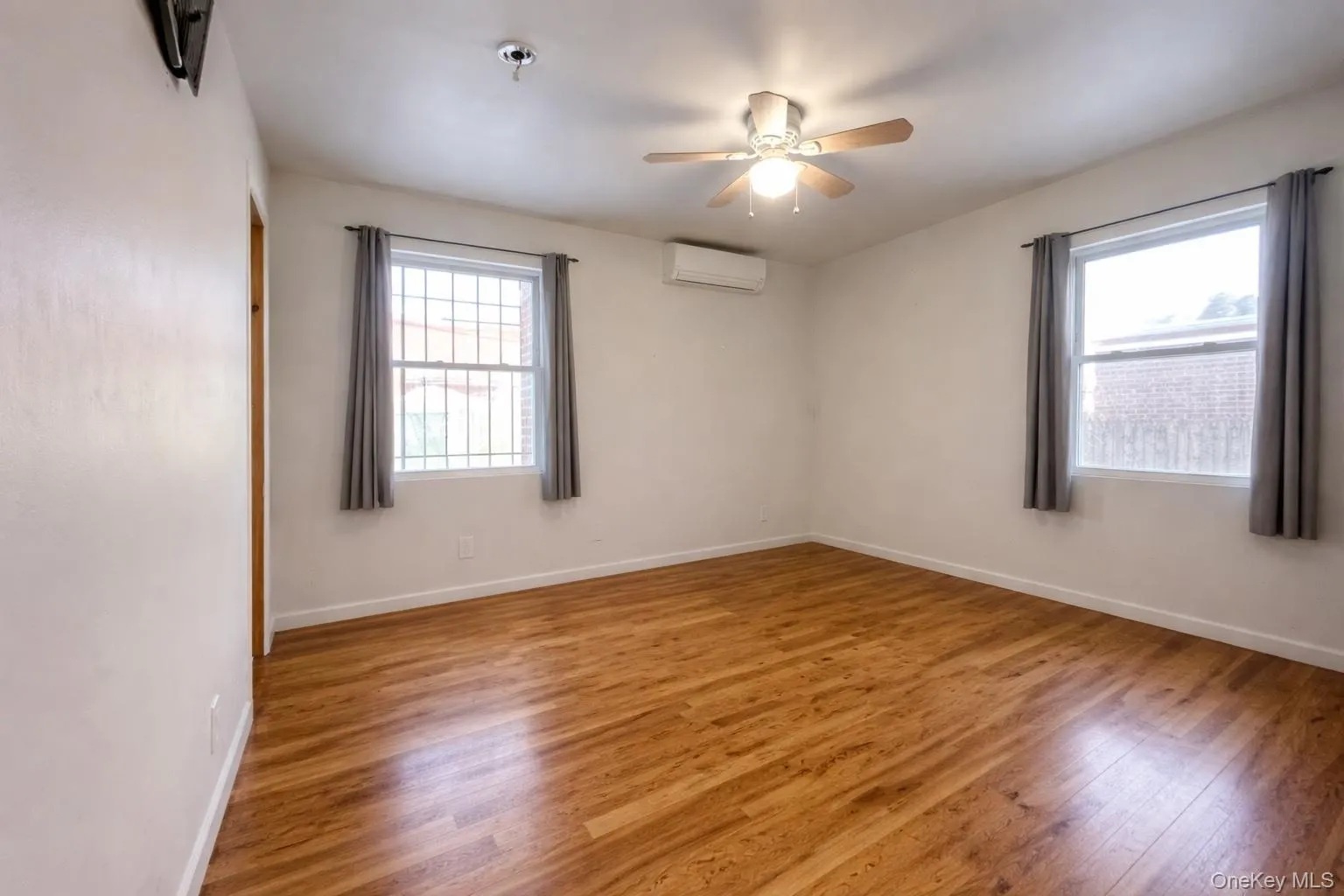 76-30 172nd Street, New York, NY, 4 Bedrooms Bedrooms, 7 Rooms Rooms,2 BathroomsBathrooms,Residential Lease,For Rent,172nd,0,957537 76-30 172nd Street, New York, NY, 4 Bedrooms Bedrooms, 7 Rooms Rooms,2 BathroomsBathrooms,Residential Lease,For Rent,172nd,0,957537