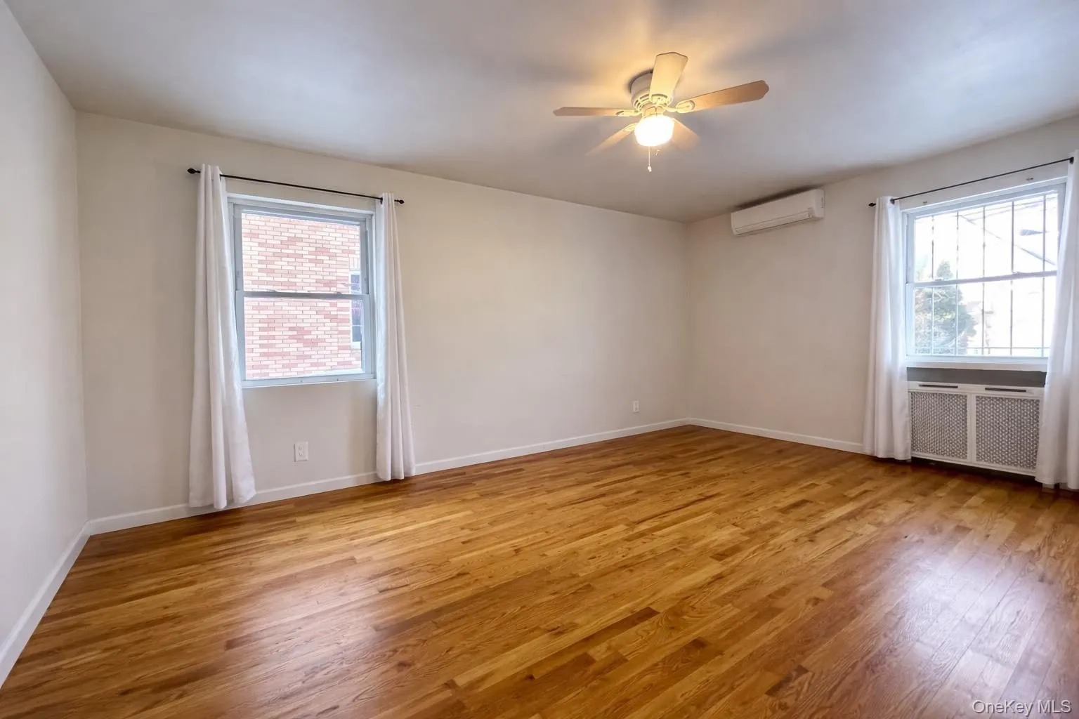 76-30 172nd Street, New York, NY, 4 Bedrooms Bedrooms, 7 Rooms Rooms,2 BathroomsBathrooms,Residential Lease,For Rent,172nd,0,957537 76-30 172nd Street, New York, NY, 4 Bedrooms Bedrooms, 7 Rooms Rooms,2 BathroomsBathrooms,Residential Lease,For Rent,172nd,0,957537