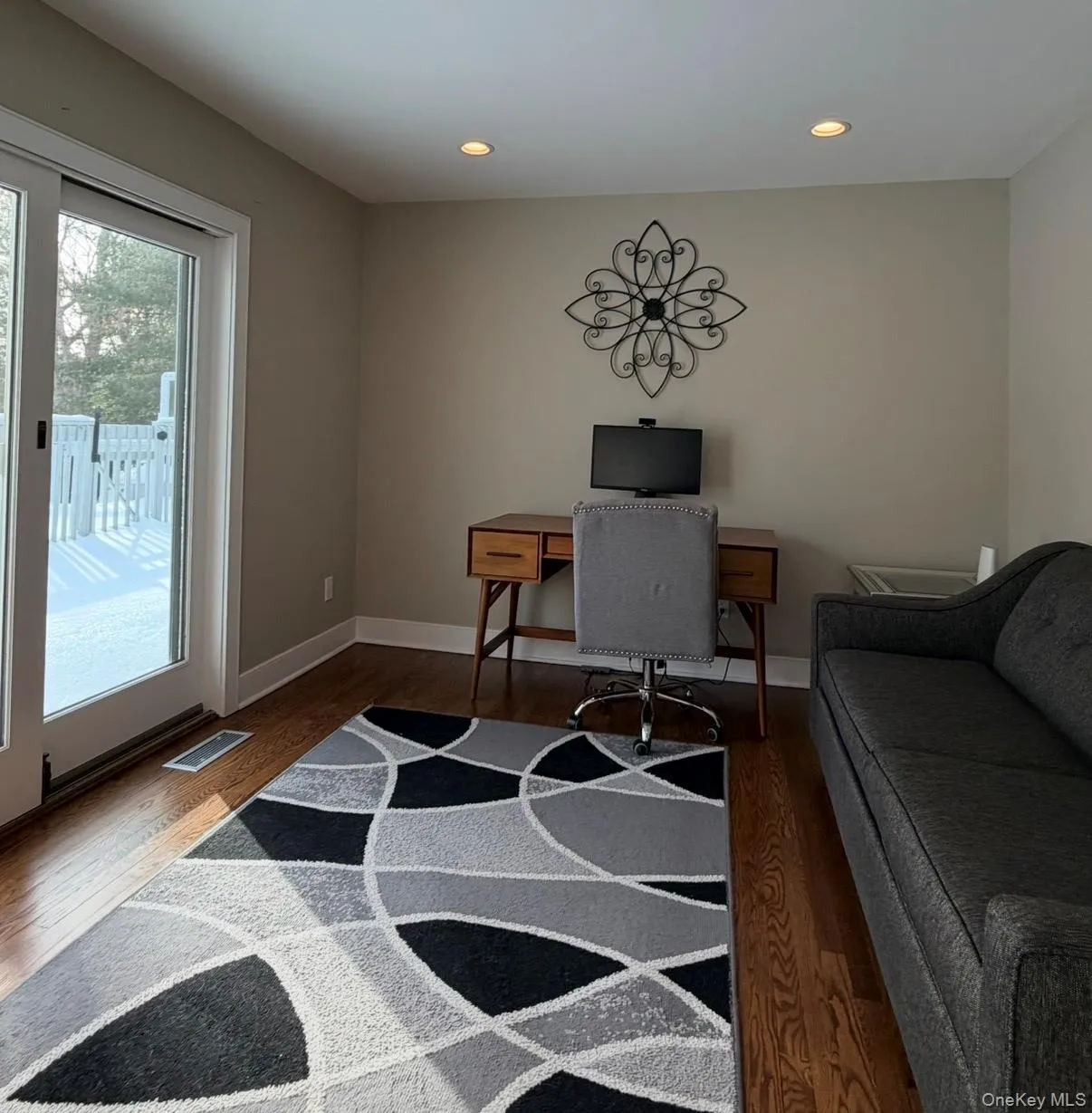 10 Skyes Neck Court, Southampton, NY, 4 Bedrooms Bedrooms, 10 Rooms Rooms,3 BathroomsBathrooms,Residential Lease,For Rent,Skyes Neck,0,957546 10 Skyes Neck Court, Southampton, NY, 4 Bedrooms Bedrooms, 10 Rooms Rooms,3 BathroomsBathrooms,Residential Lease,For Rent,Skyes Neck,0,957546