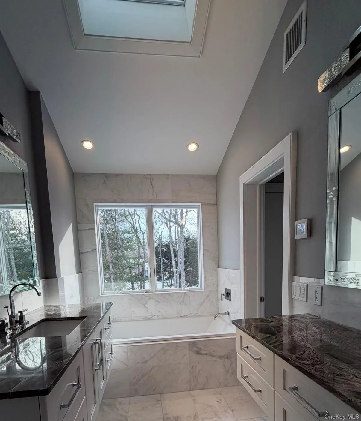 10 Skyes Neck Court, Southampton, NY, 4 Bedrooms Bedrooms, 10 Rooms Rooms,3 BathroomsBathrooms,Residential Lease,For Rent,Skyes Neck,0,957546 10 Skyes Neck Court, Southampton, NY, 4 Bedrooms Bedrooms, 10 Rooms Rooms,3 BathroomsBathrooms,Residential Lease,For Rent,Skyes Neck,0,957546