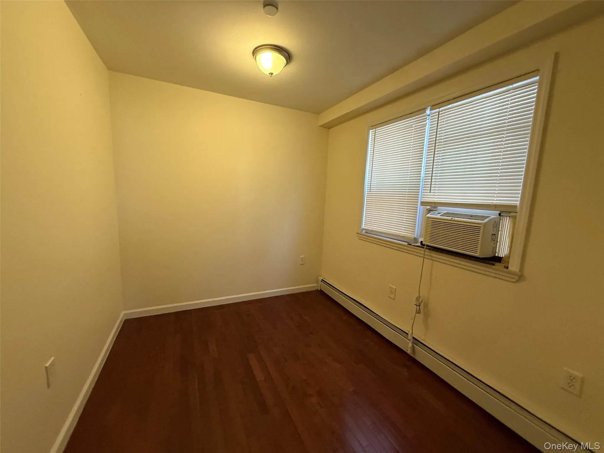 42-20 196th Street, New York, NY, 3 Bedrooms Bedrooms, 6 Rooms Rooms,2 BathroomsBathrooms,Residential Lease,For Rent,196th,0,957570 42-20 196th Street, New York, NY, 3 Bedrooms Bedrooms, 6 Rooms Rooms,2 BathroomsBathrooms,Residential Lease,For Rent,196th,0,957570