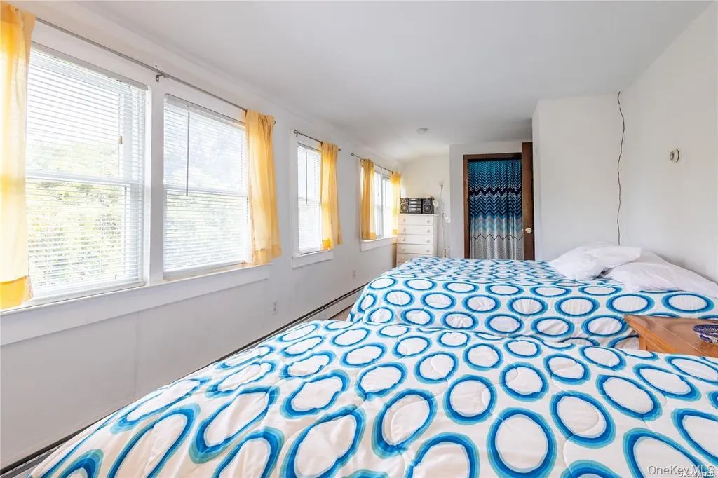 30 Vail Avenue, Southampton, NY, 3 Bedrooms Bedrooms, 6 Rooms Rooms,2 BathroomsBathrooms,Residential Lease,For Rent,Vail,0,957596 30 Vail Avenue, Southampton, NY, 3 Bedrooms Bedrooms, 6 Rooms Rooms,2 BathroomsBathrooms,Residential Lease,For Rent,Vail,0,957596