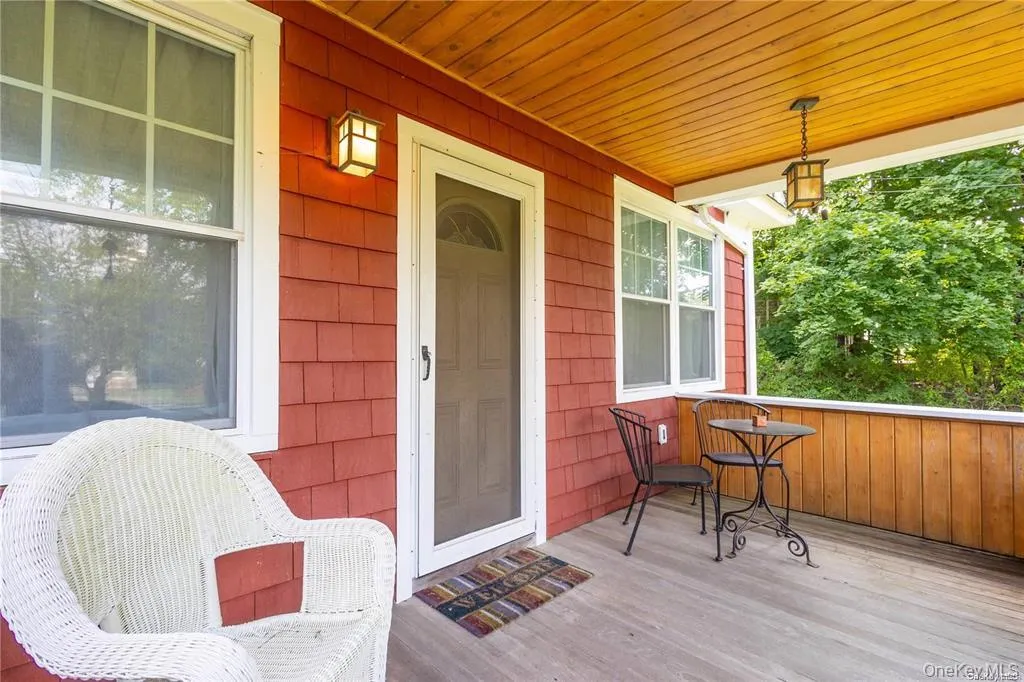 30 Vail Avenue, Southampton, NY, 3 Bedrooms Bedrooms, 6 Rooms Rooms,2 BathroomsBathrooms,Residential Lease,For Rent,Vail,0,957596 30 Vail Avenue, Southampton, NY, 3 Bedrooms Bedrooms, 6 Rooms Rooms,2 BathroomsBathrooms,Residential Lease,For Rent,Vail,0,957596