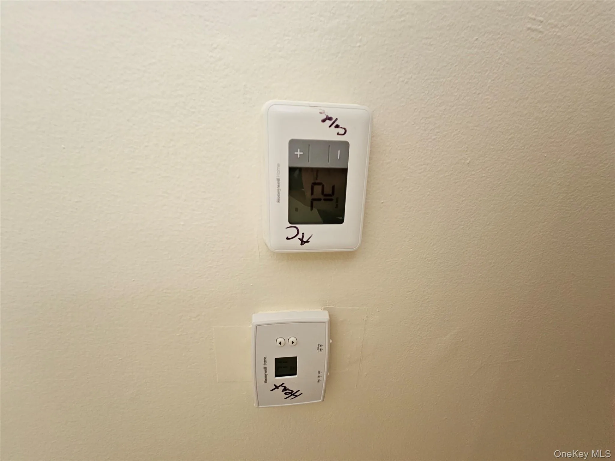 thermostats heat and cooling thermostats heat and cooling