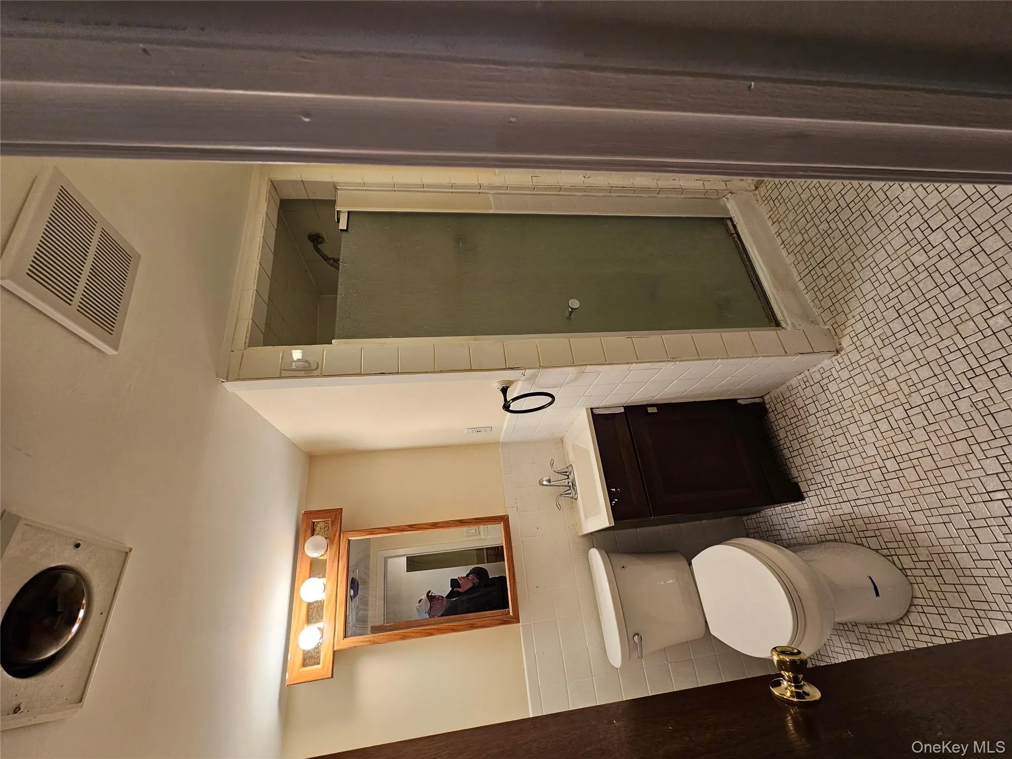 baemnt full bathrm baemnt full bathrm